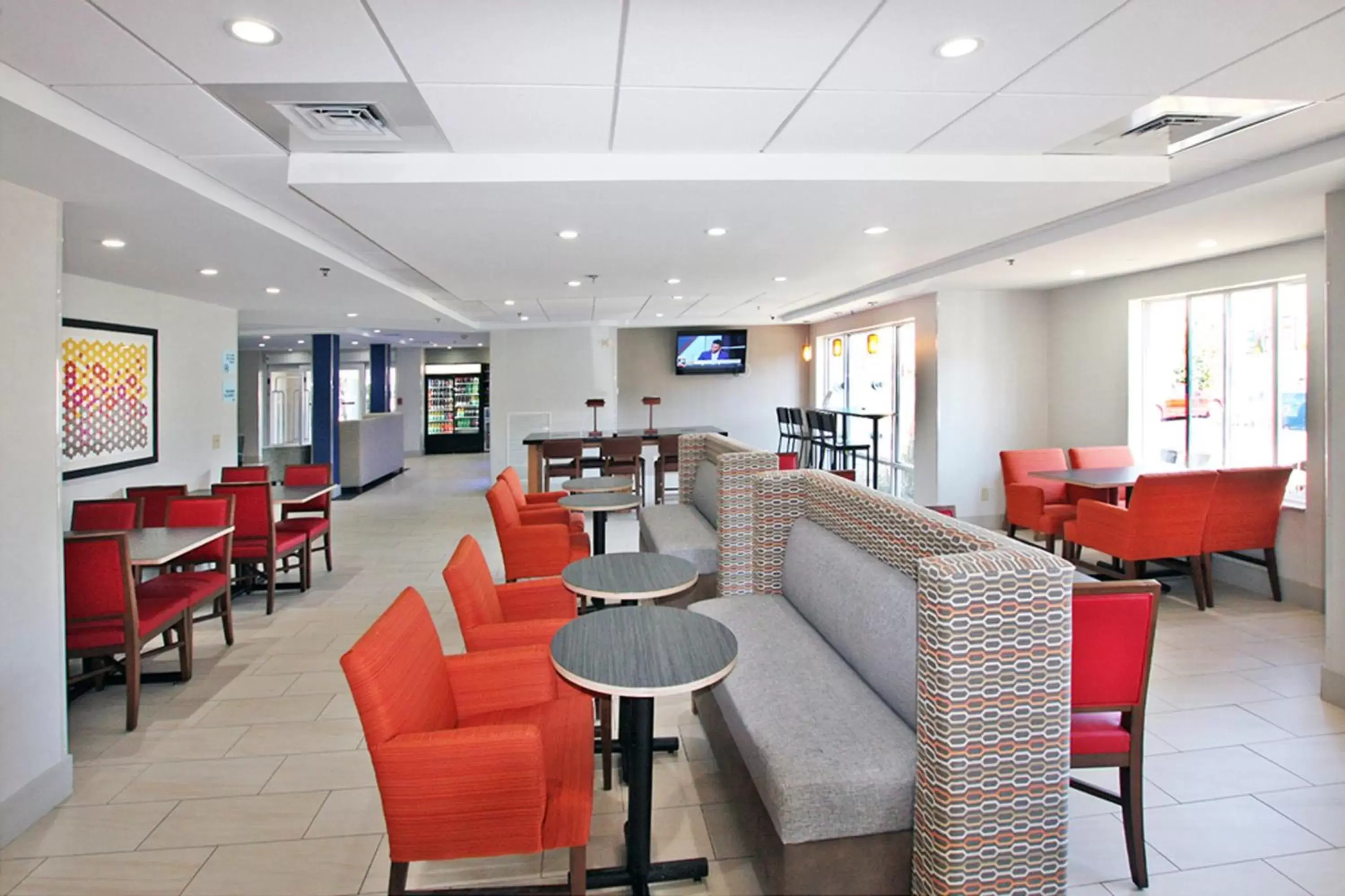 Restaurant/Places to Eat in Holiday Inn Express Branford-New Haven, an IHG Hotel