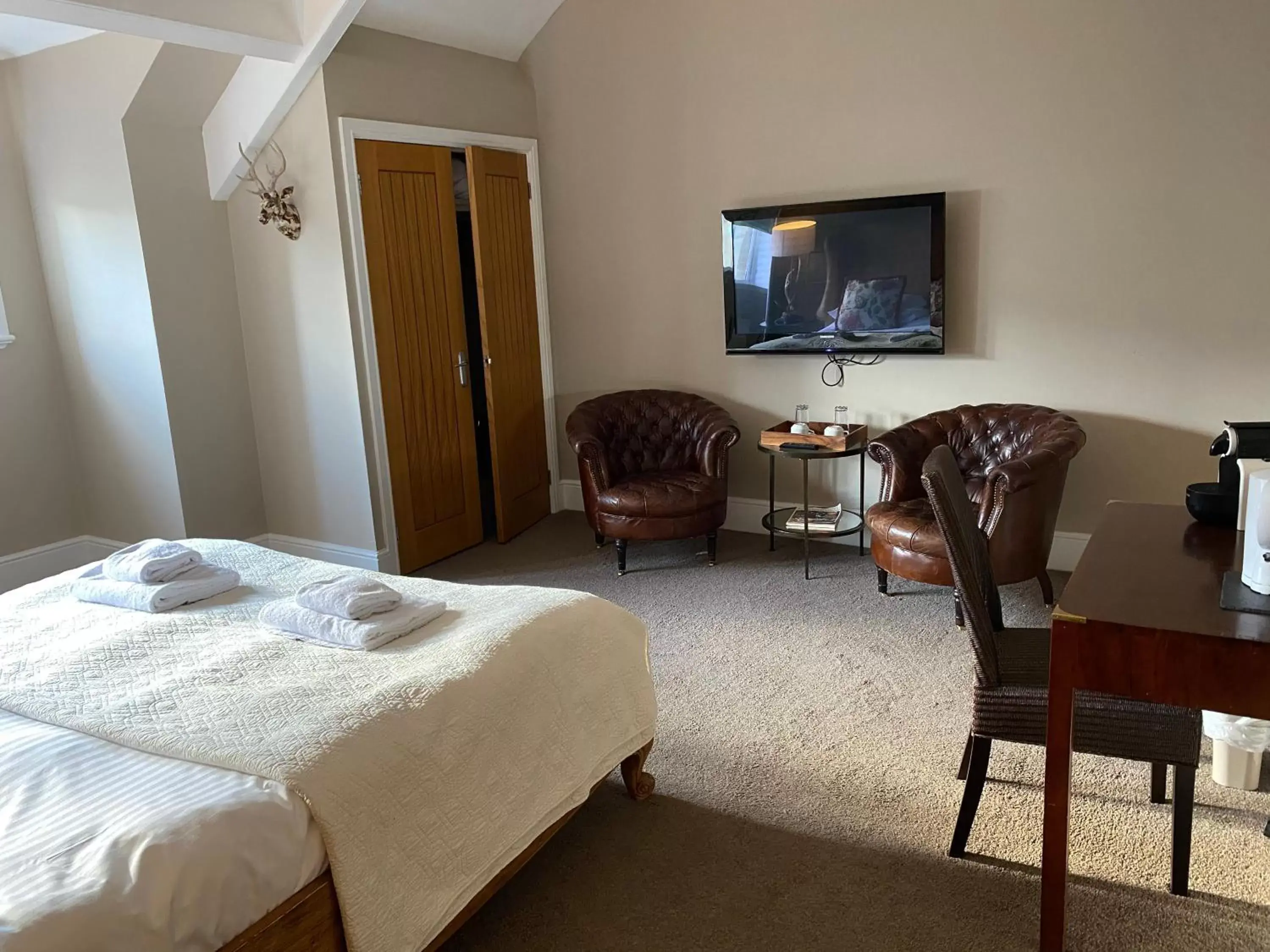 Bedroom, Bed in The Plough Bedroom, Bed in The Plough