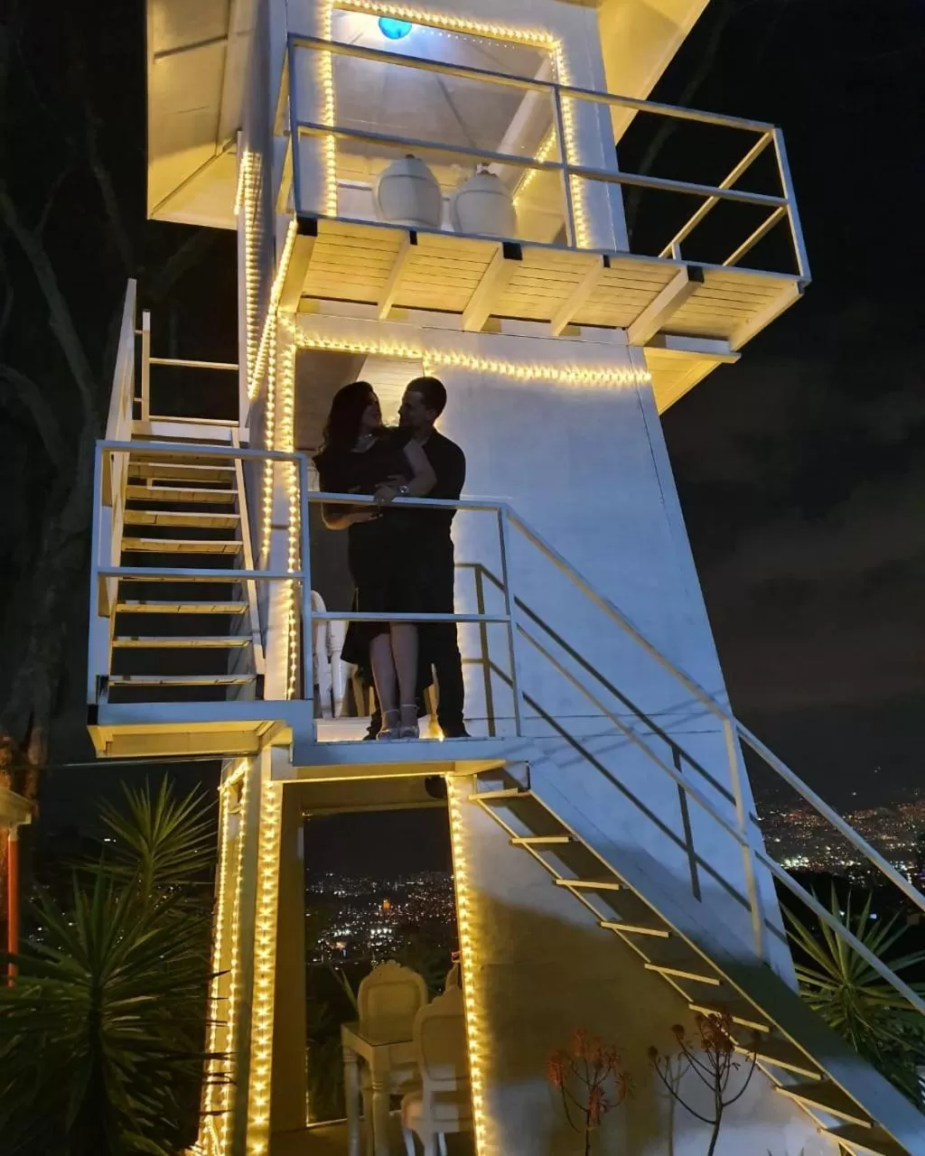 People in HOTEL BOUTIQUE EL FARO BY AROMAX