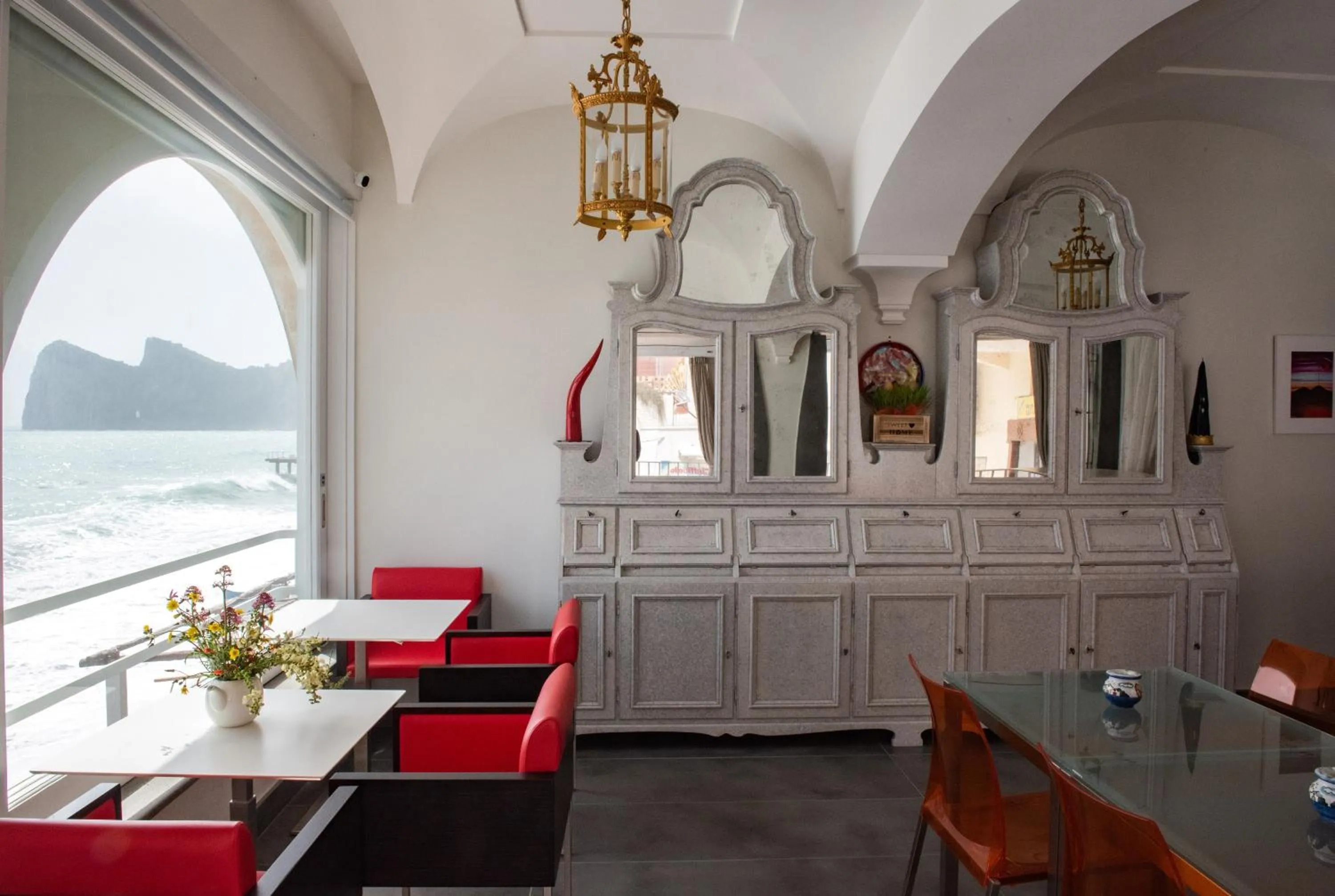 Lounge or bar in Taverna Del Capitano