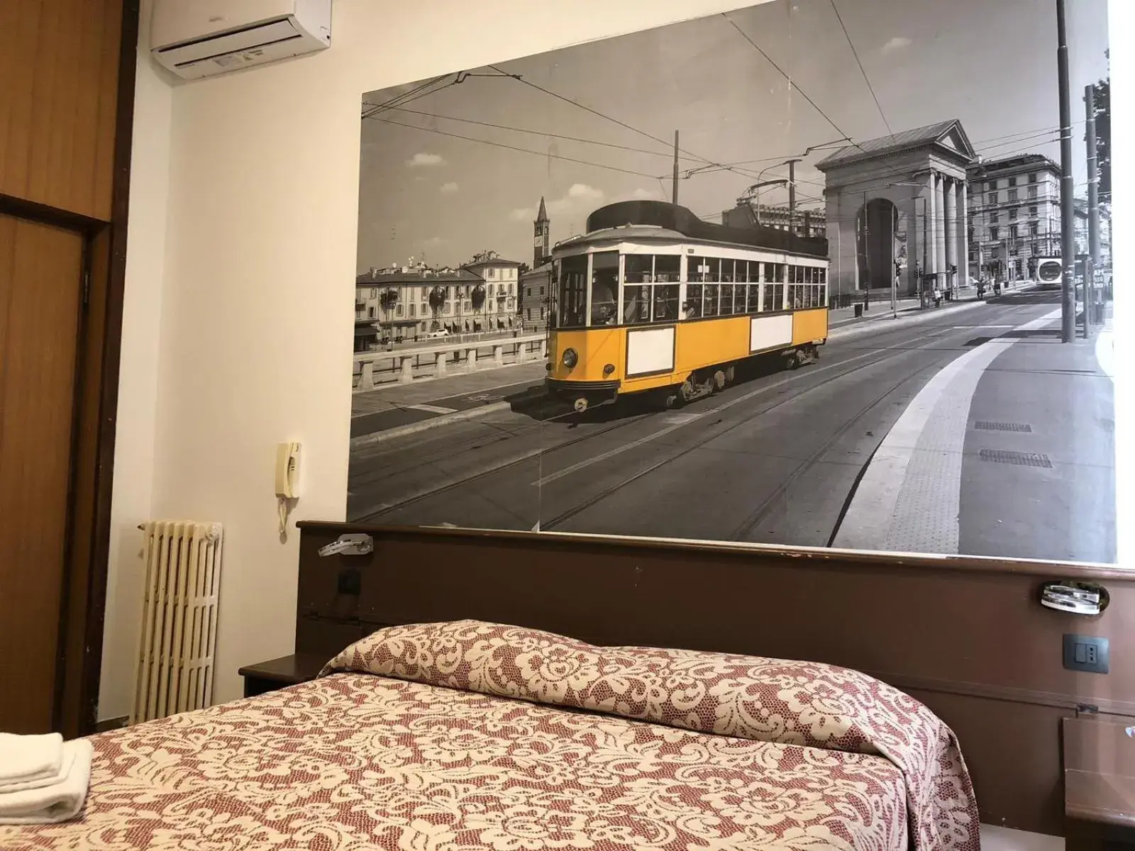 Bed in Albergo Corvetto Corso Lodi