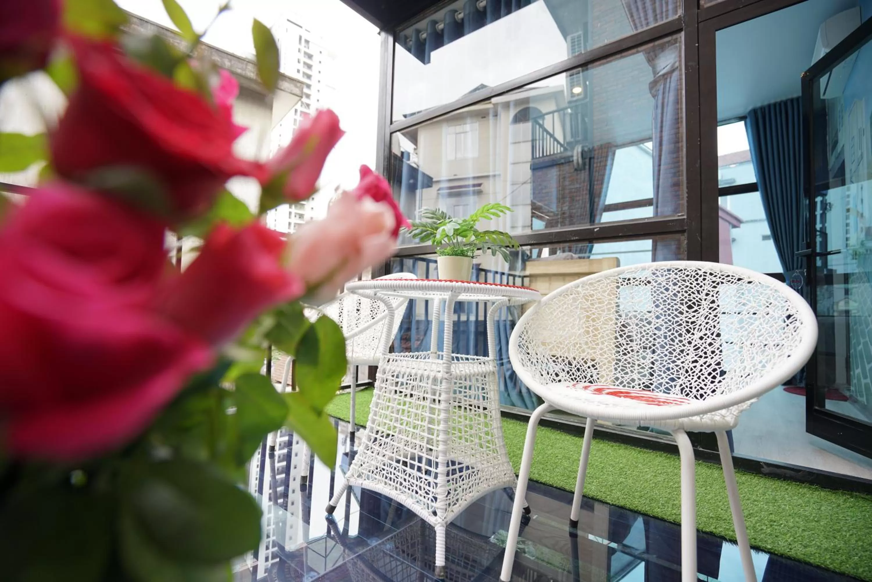 Patio in Halong bay Almorhome