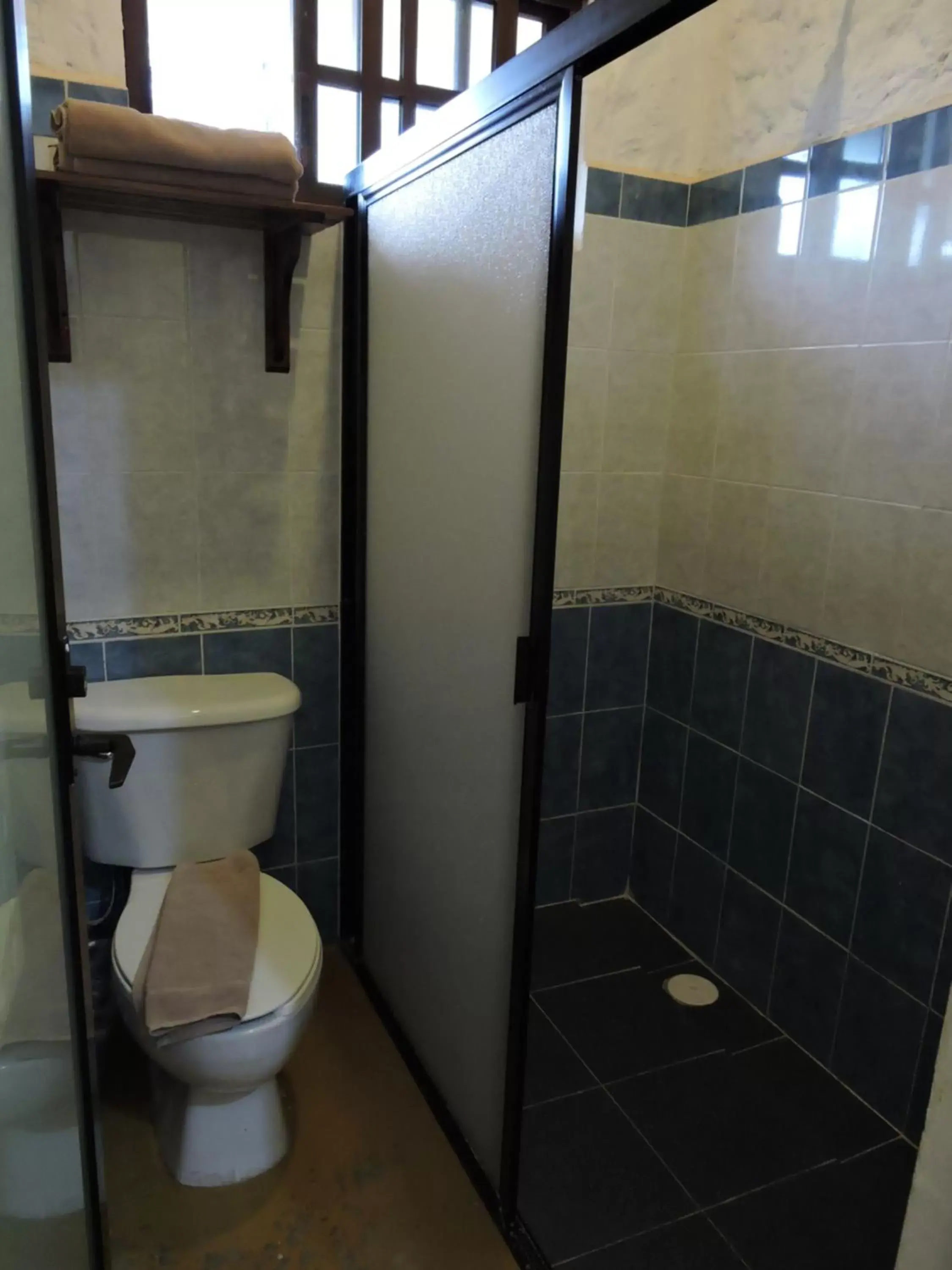 Toilet, Bathroom in Hotel El Moro
