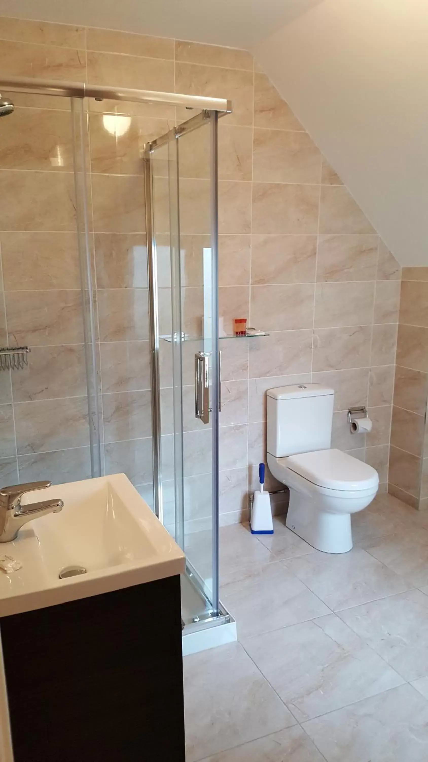 Shower, Bathroom in St Bridget's Apartments