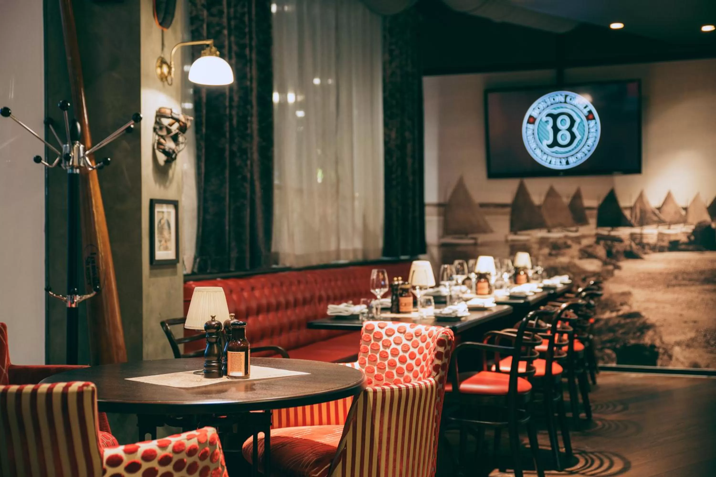 Restaurant/places to eat in Bo Hotel