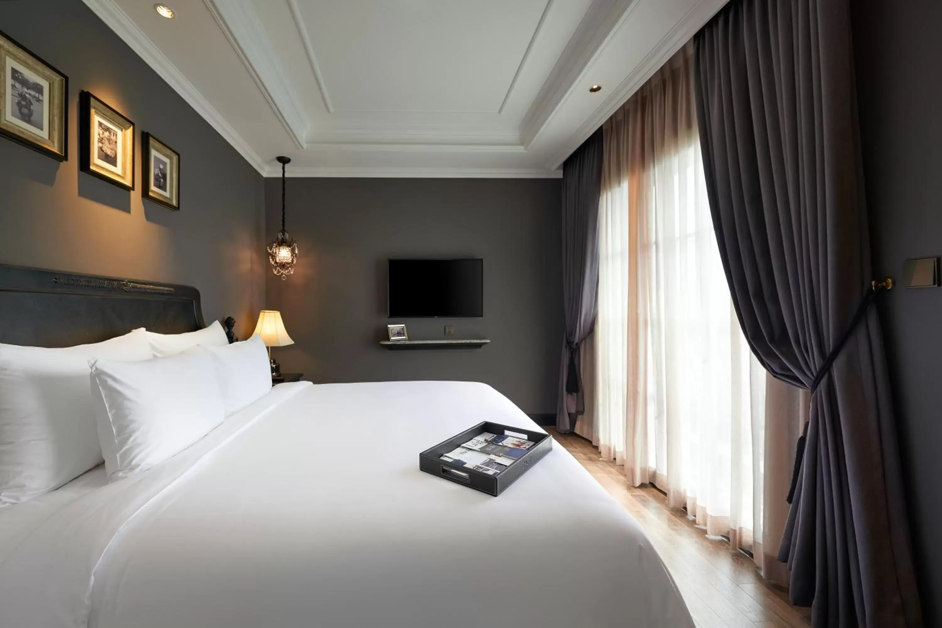 Executive Deluxe Room in La Siesta Premium Hang Be