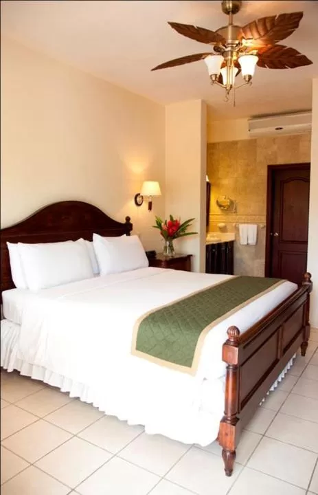 Bed in La Ensenada Beach Resort