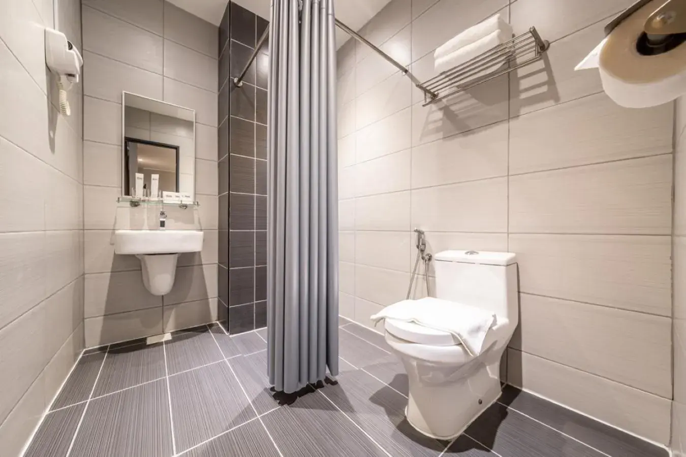 Shower, Bathroom in Fives Hotel Johor Bahru City Centre