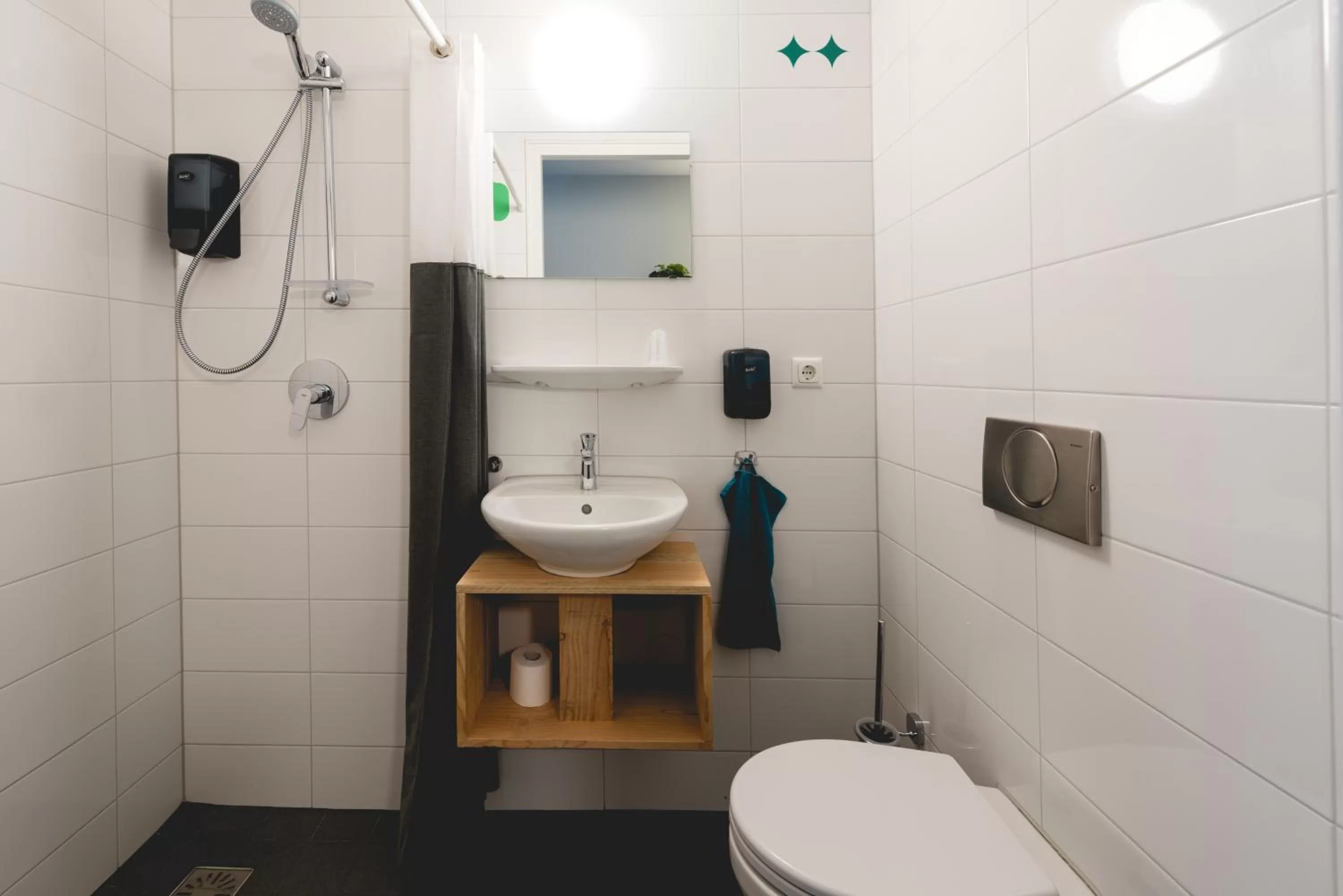 Shower in Hotel Nimma