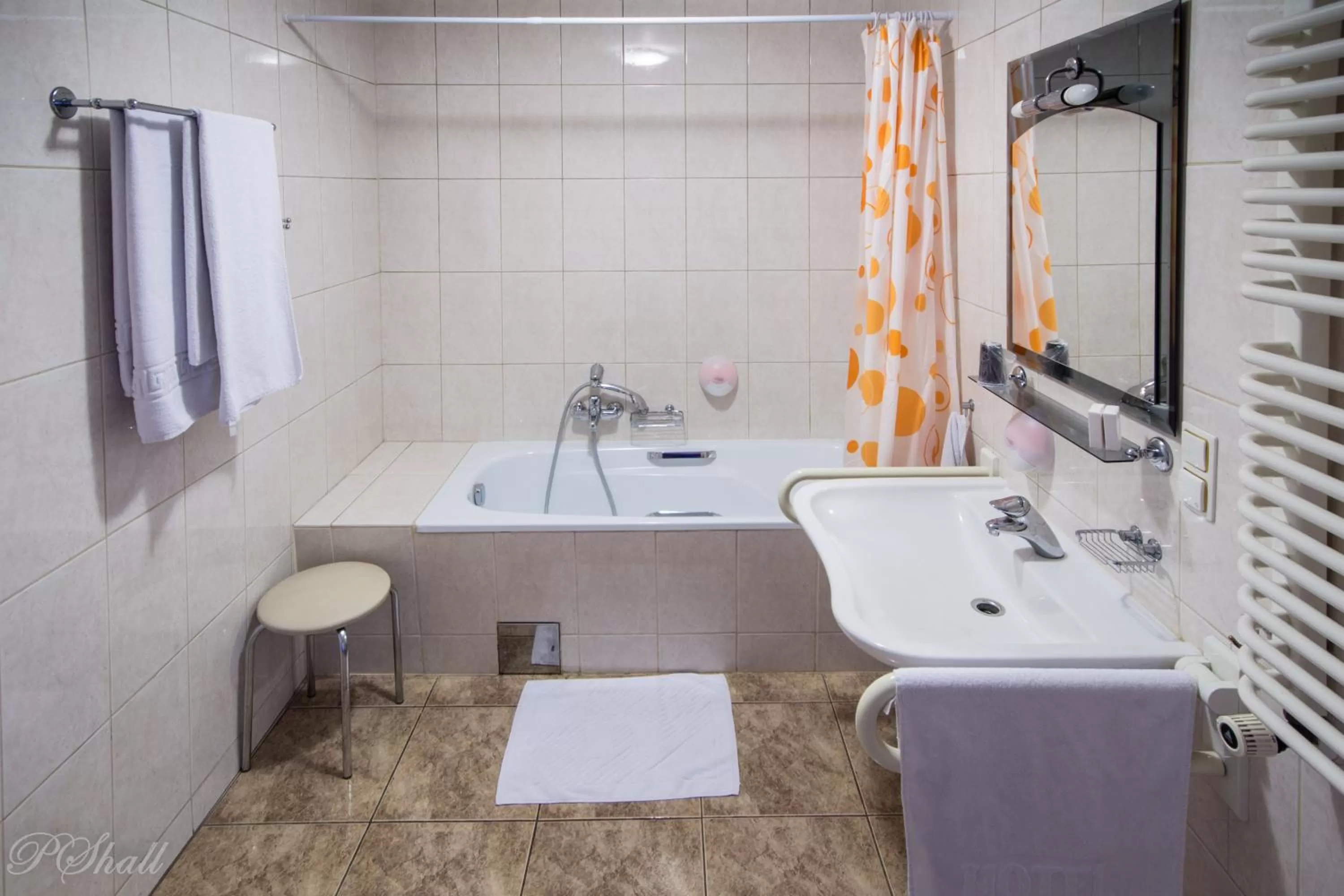 Bathroom in Nobilton Hotel