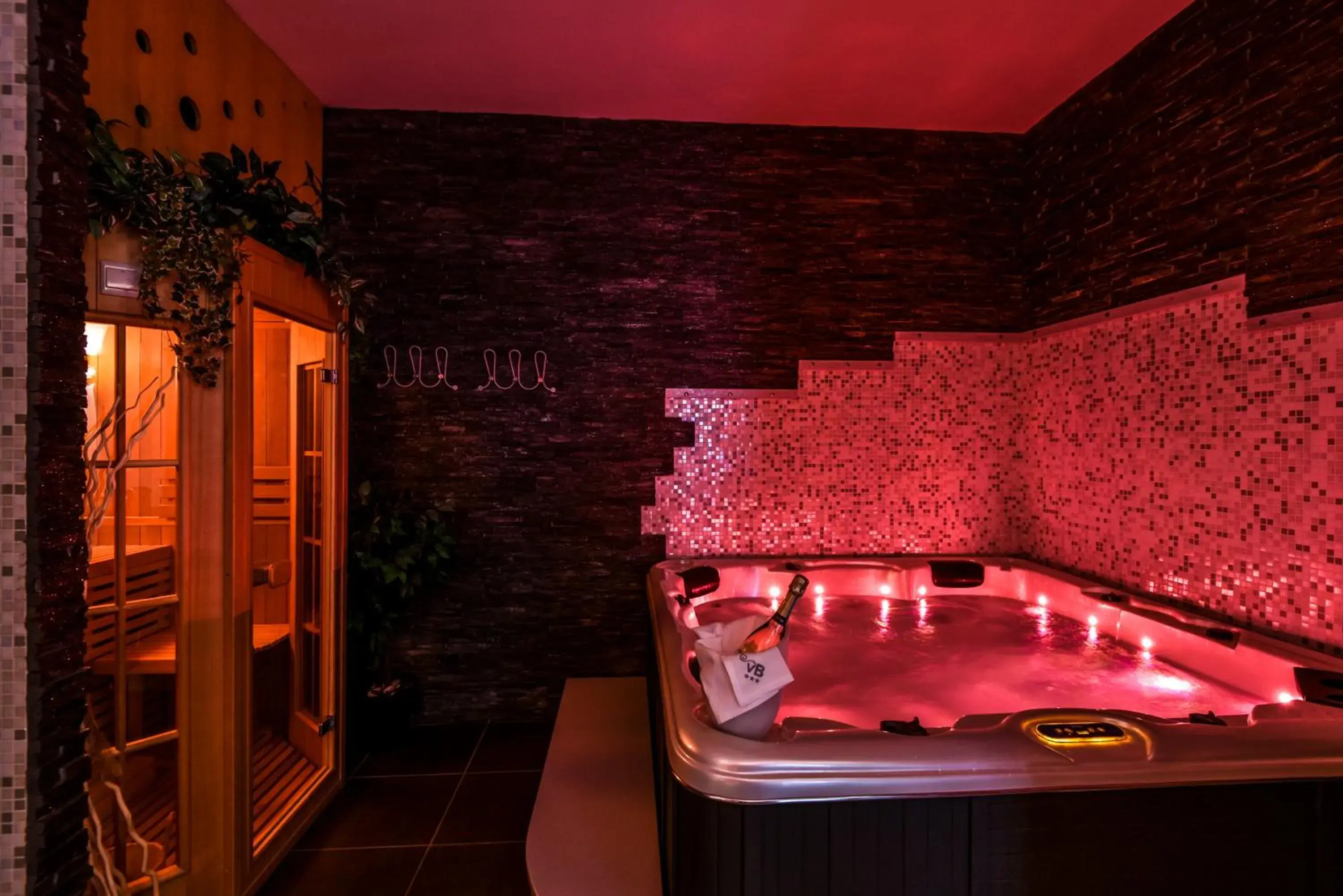 Hot Tub, Spa/Wellness in Villa Bianca Hotel & Spa