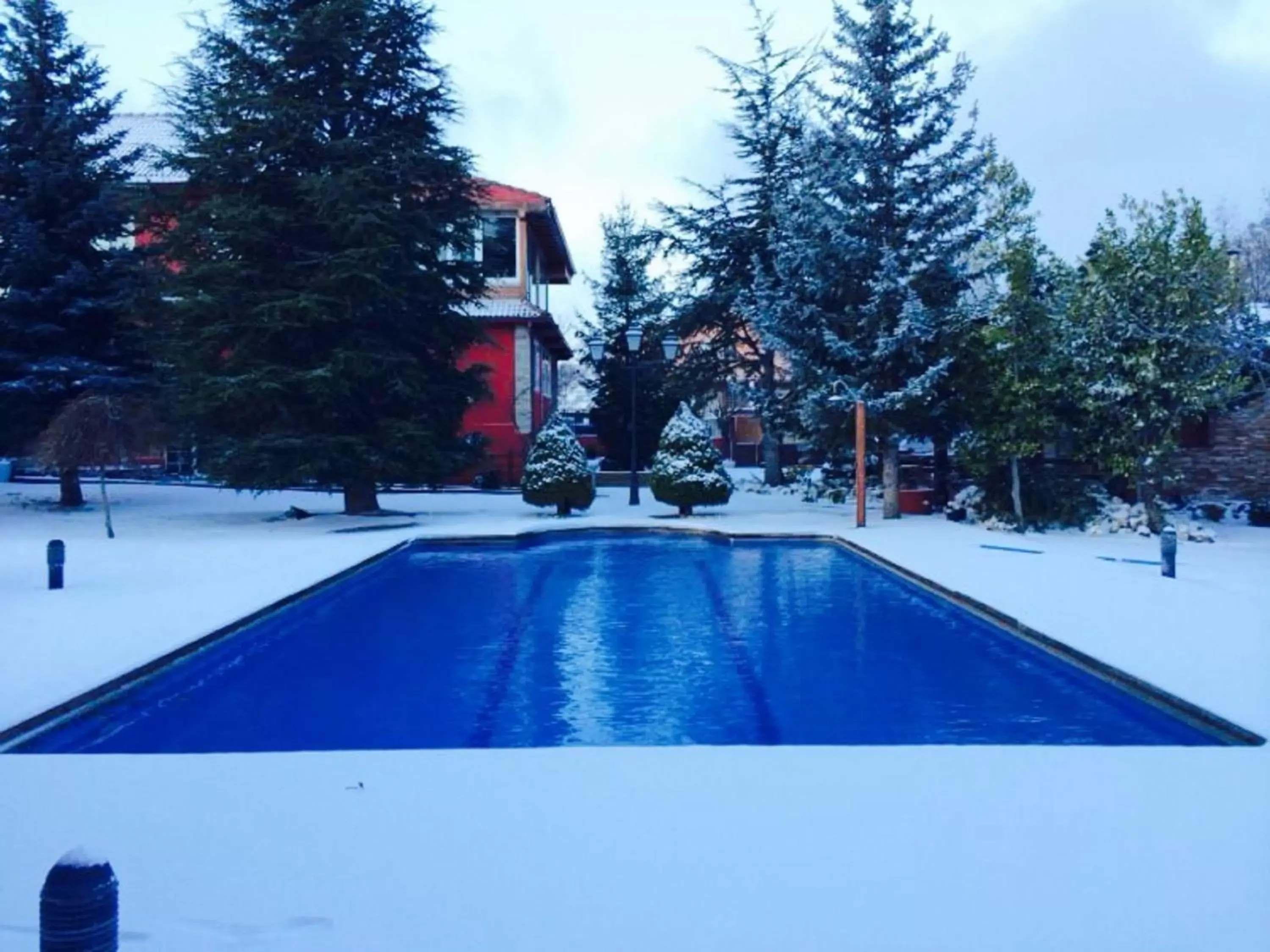 Winter, Swimming Pool in B&B Concha