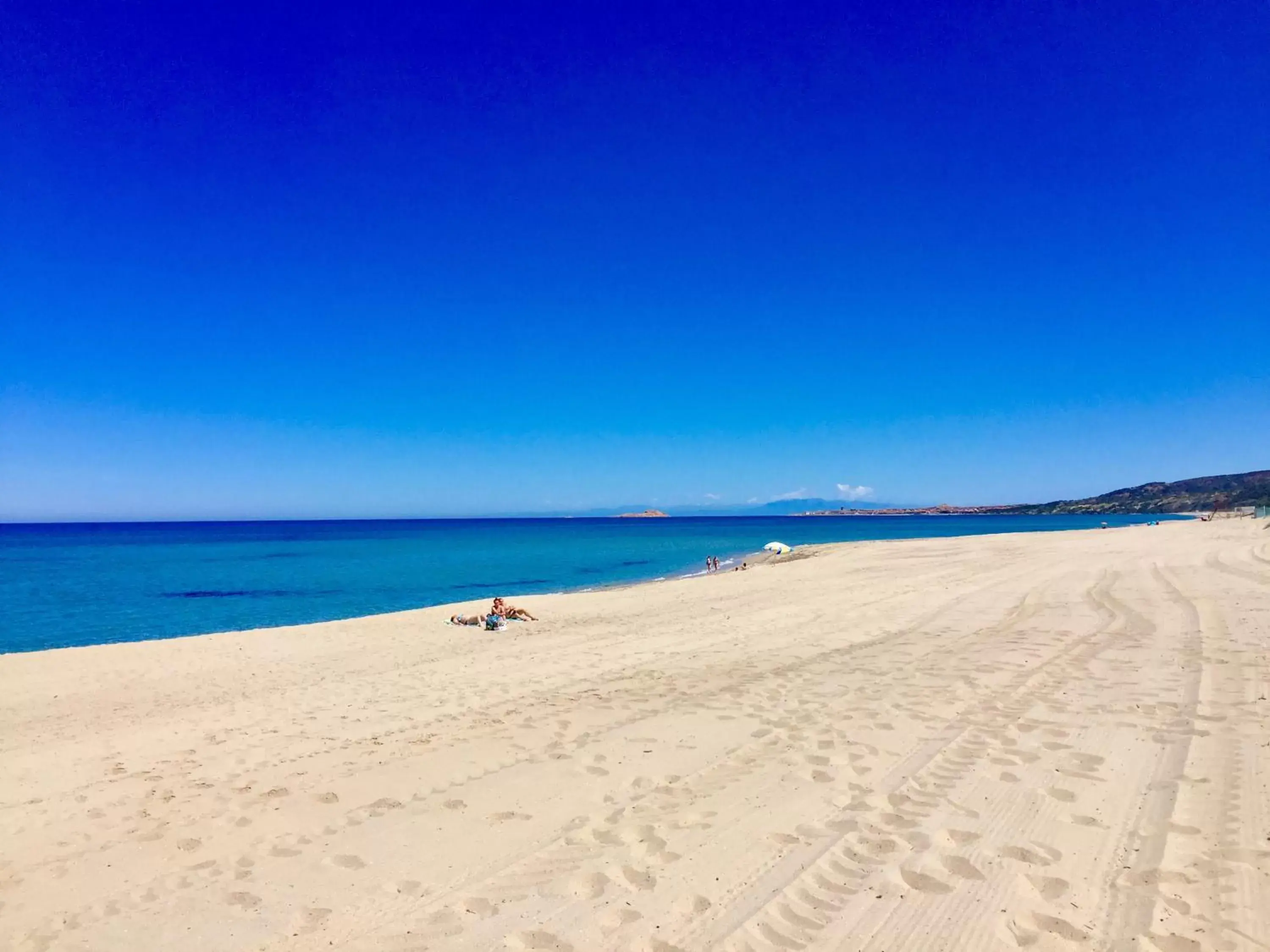 Beach in Angioy 18