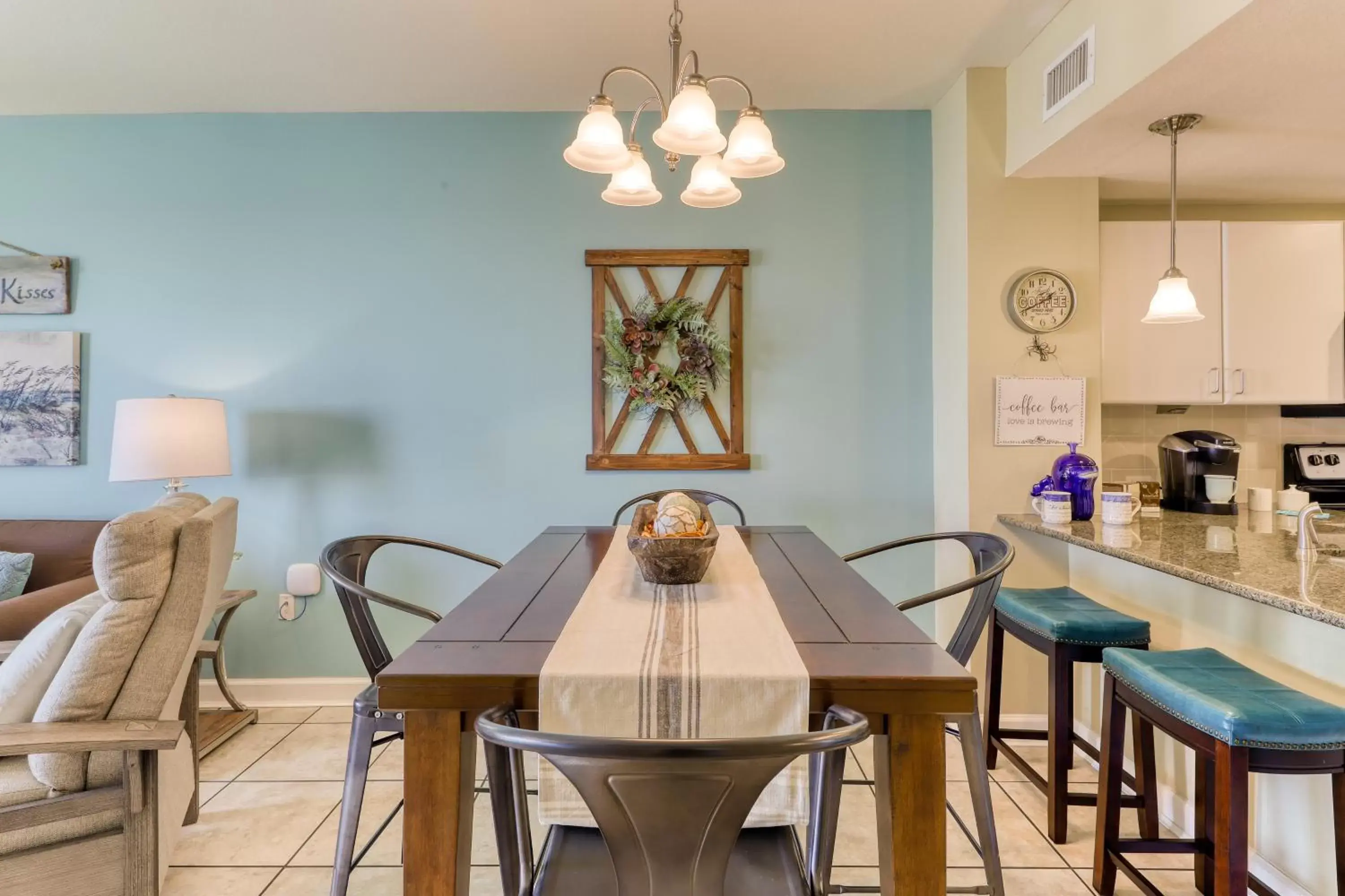 Dining Area in Grand Panama Beach Resort #T1-1402