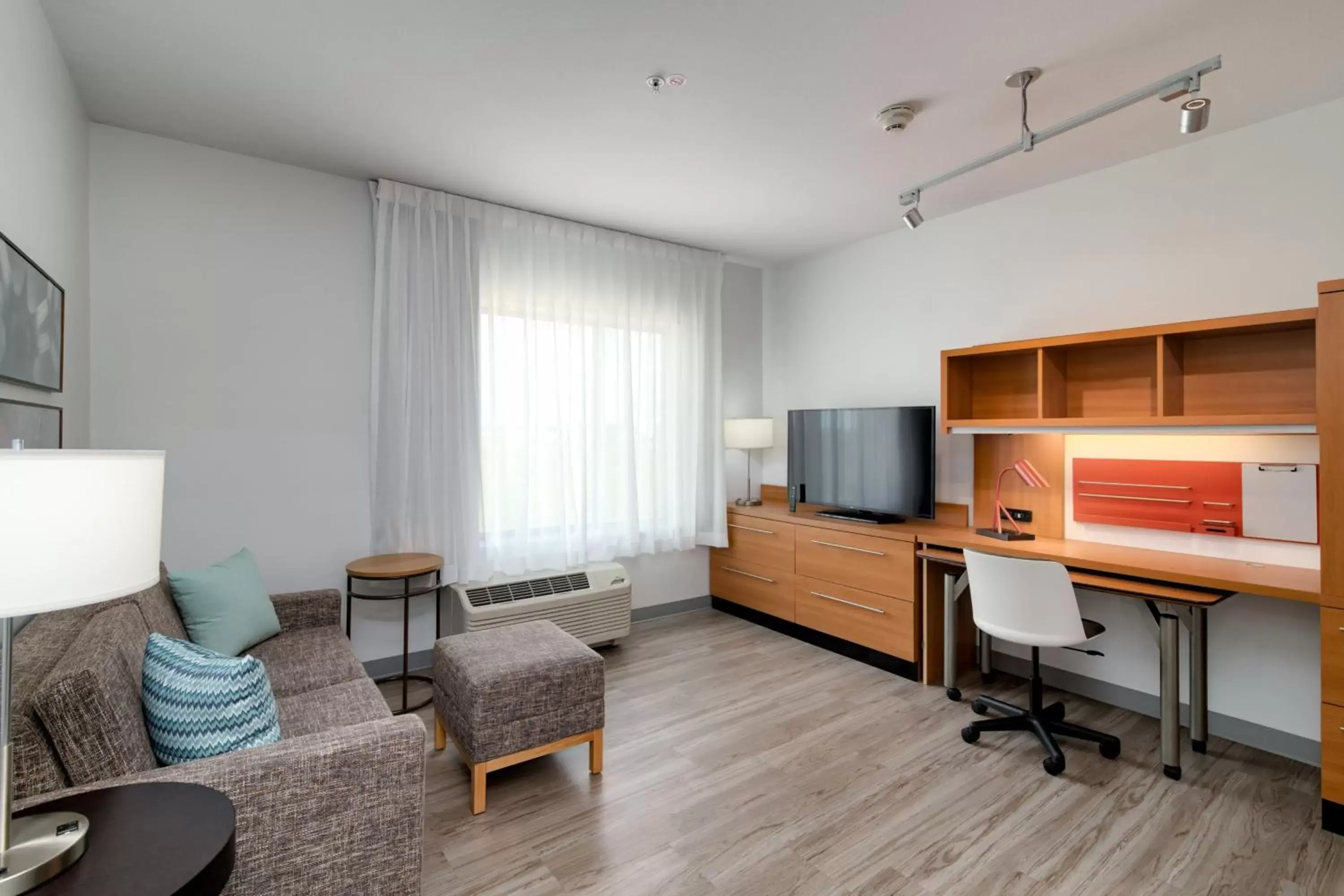 Bedroom, Seating Area in TownePlace Suites by Marriott Dallas McKinney