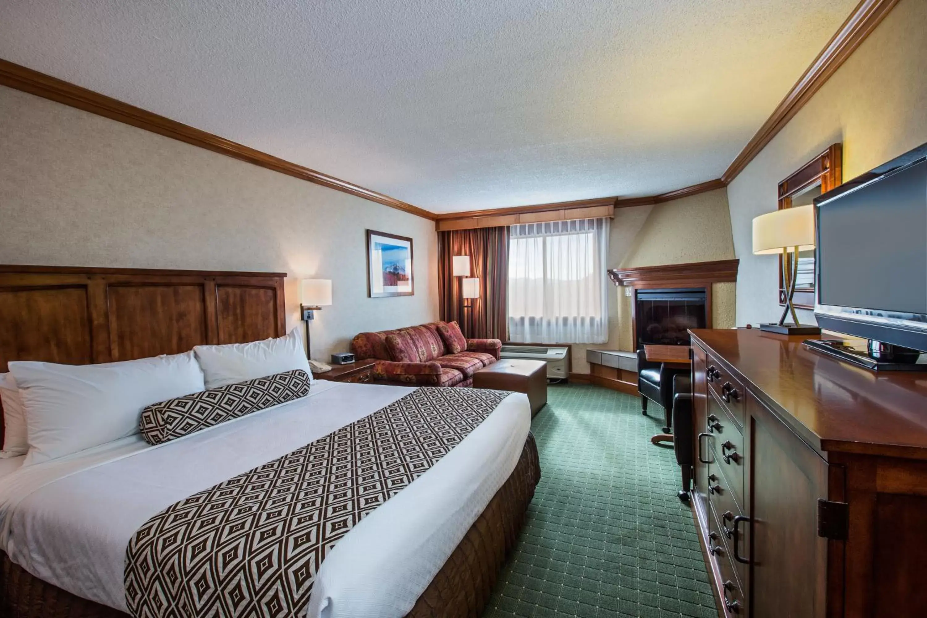 Photo of the whole room in Crowne Plaza Lake Placid, an IHG Hotel