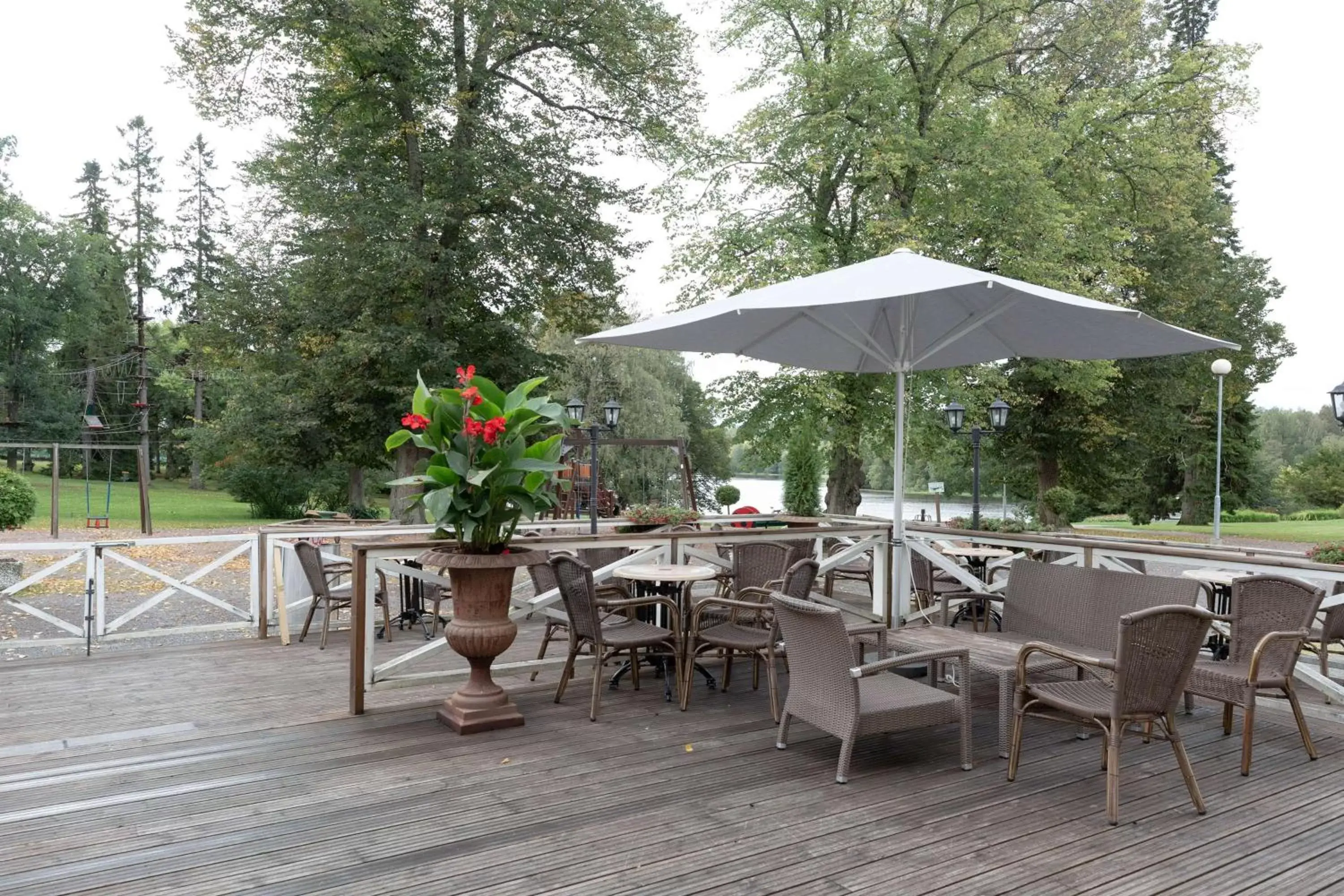 Patio, Restaurant/Places to Eat in Scandic Aulanko