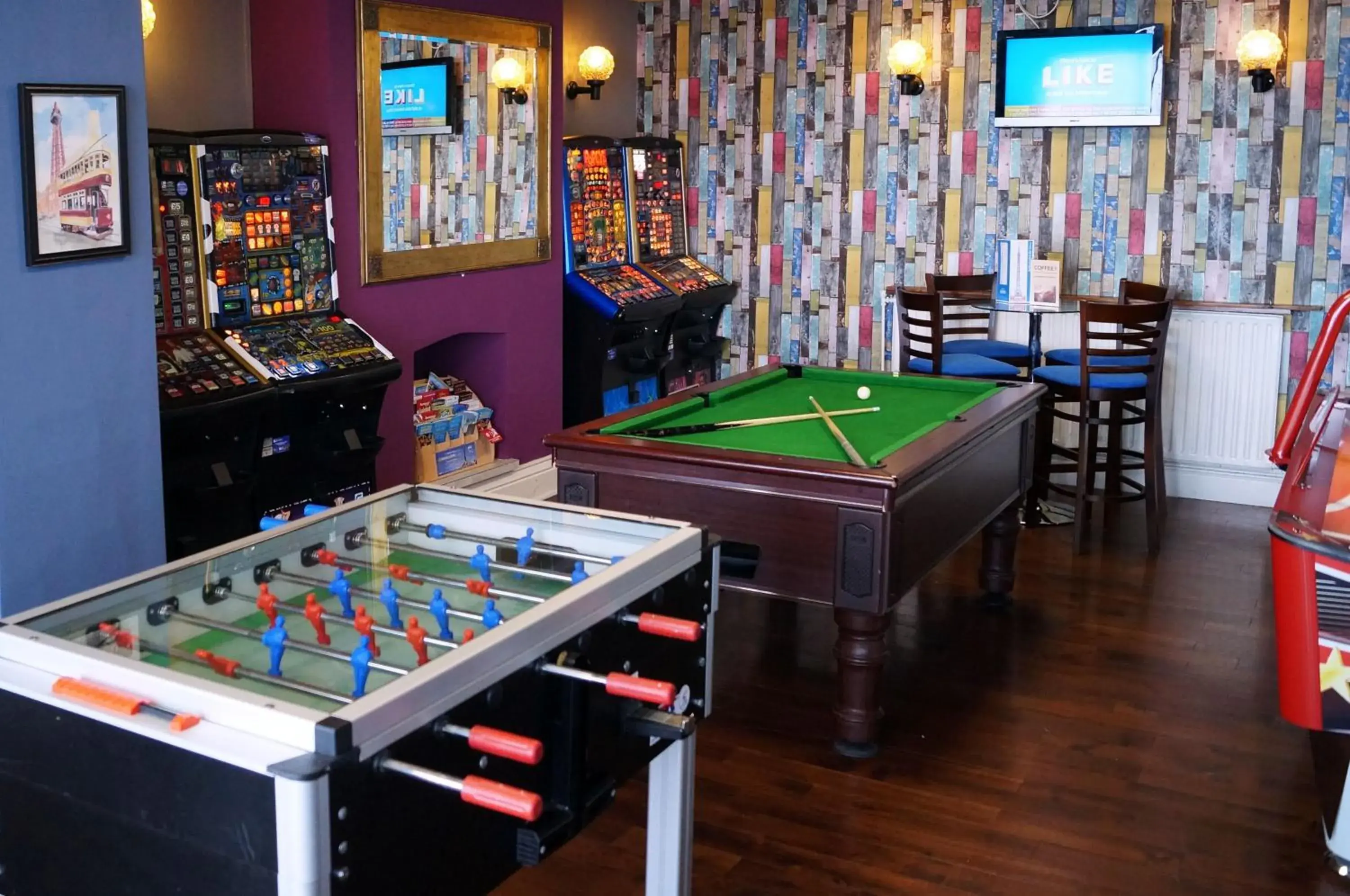 Activities, Billiards in Bedford Hotel