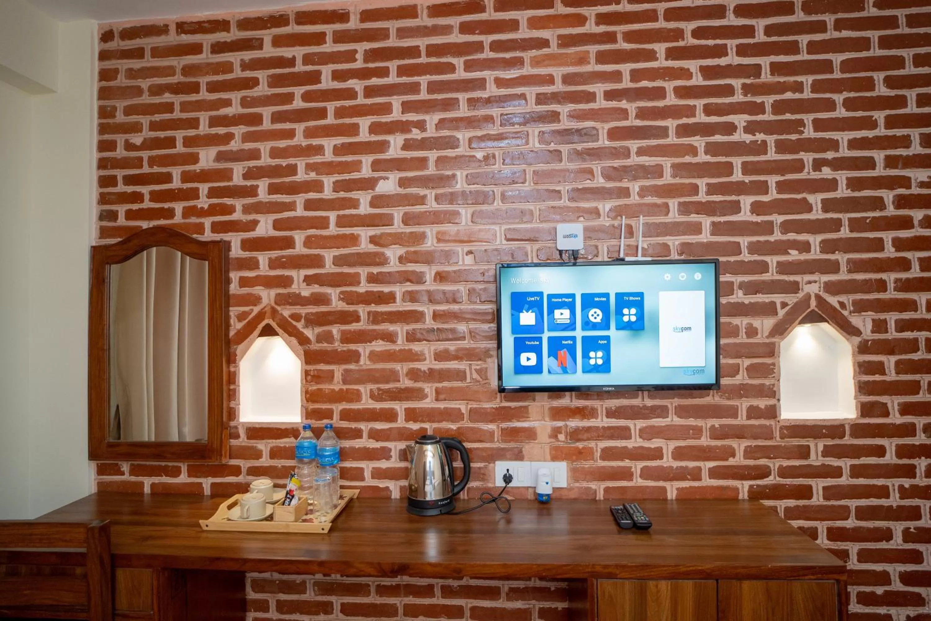 Coffee/tea facilities in Madhuban Hotel