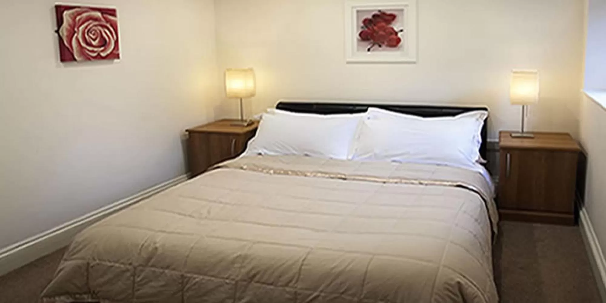 Photo of the whole room, Bed in Victoria Mansions Hotel Apartments