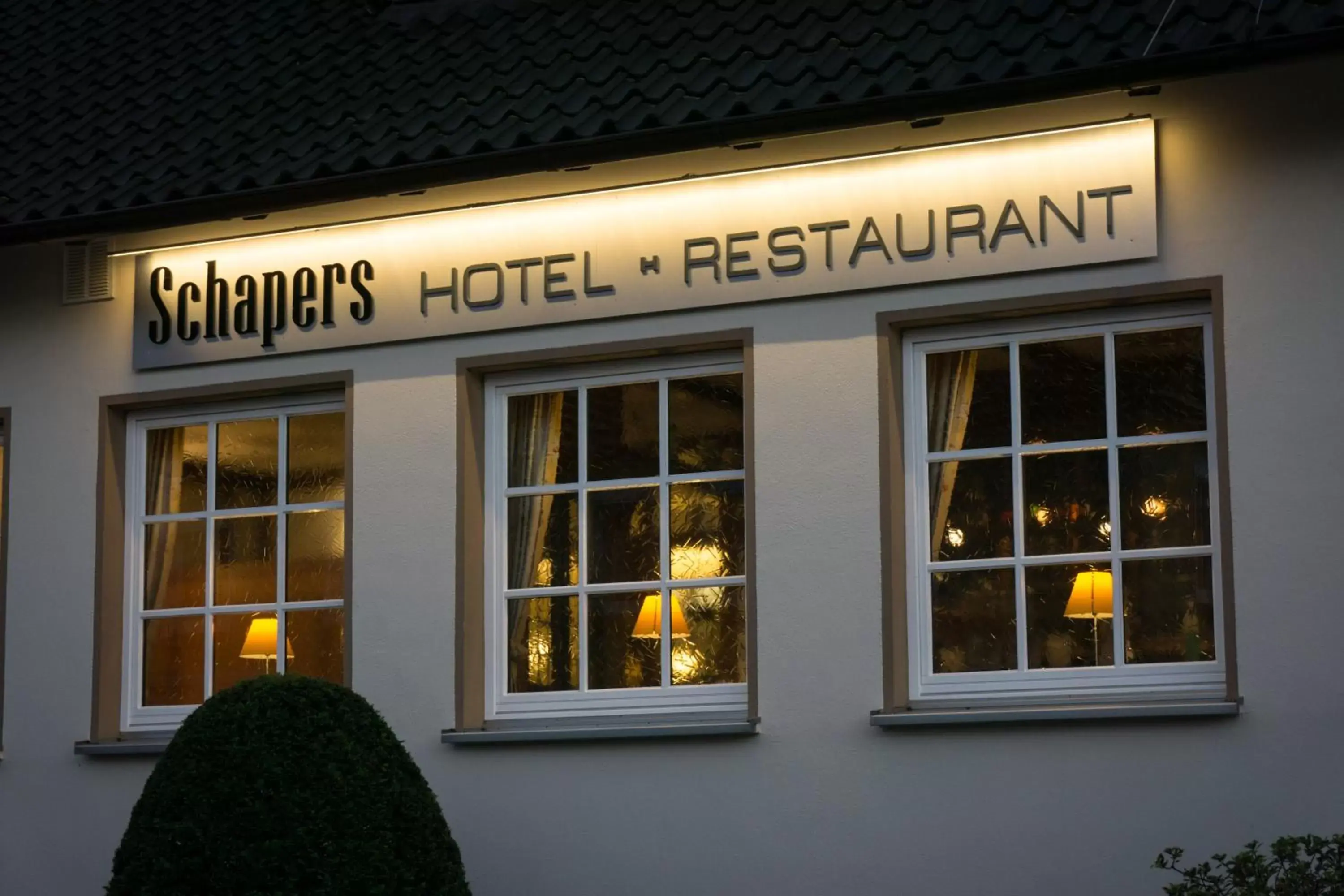 Logo/Certificate/Sign in Hotel Schaper