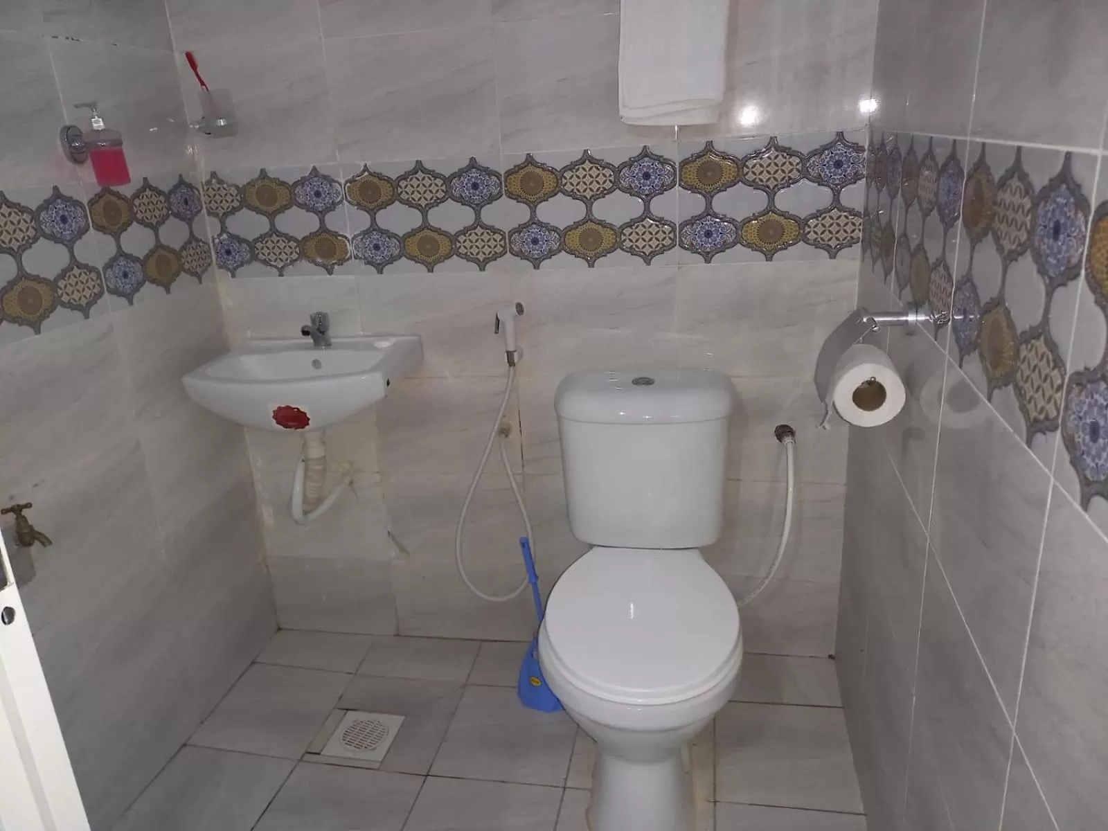 Bathroom in 6 Park Retreat