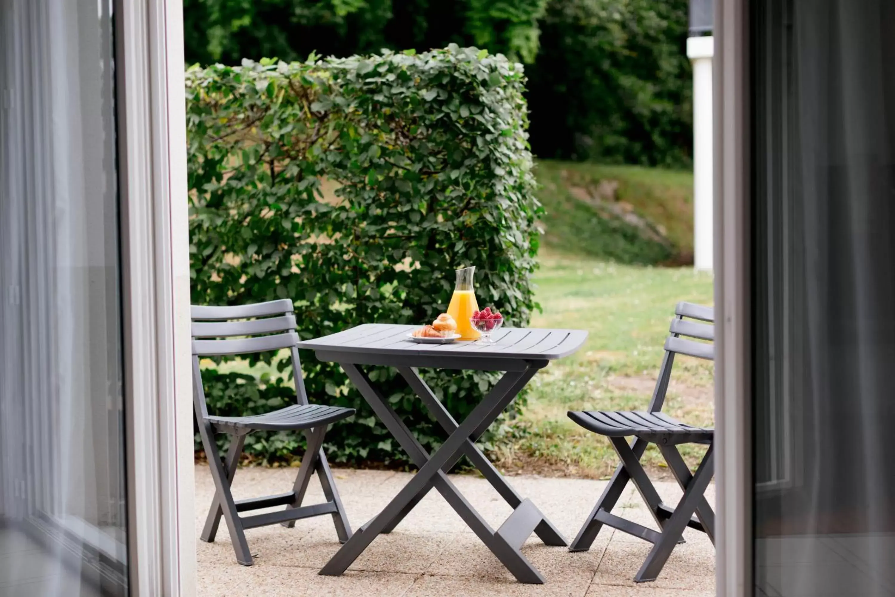 Balcony/Terrace in Cerise Nantes Atlantis