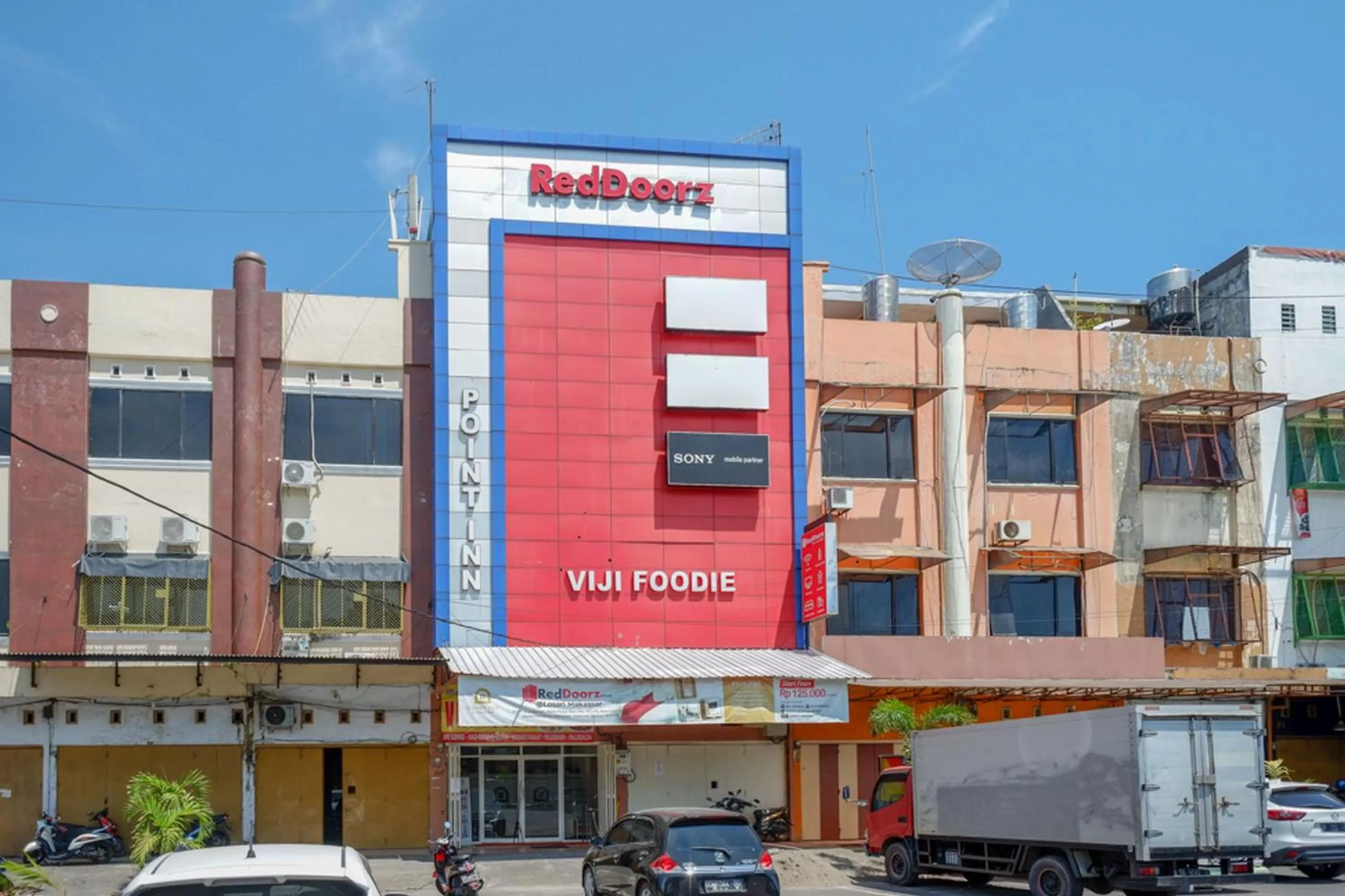 Property building in RedDoorz Plus @ Losari Makassar