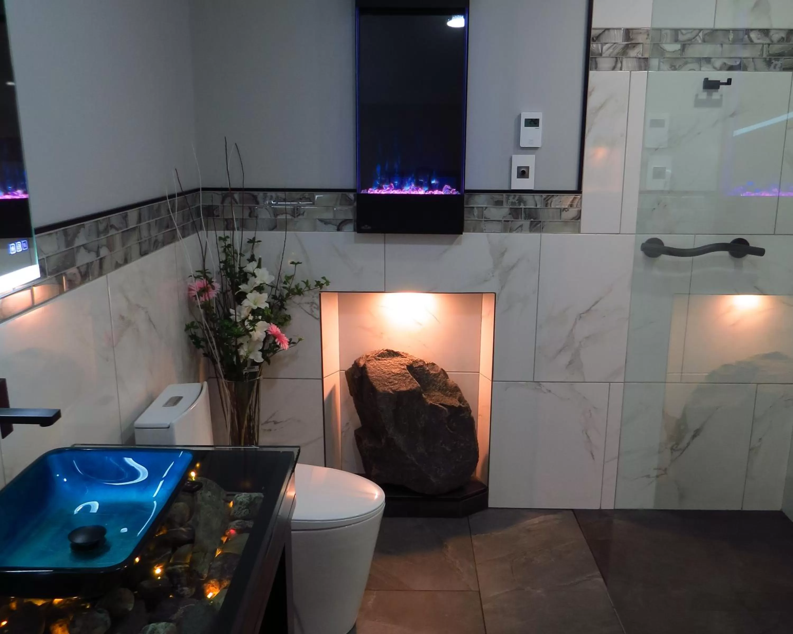 Bathroom in Dockside Suites