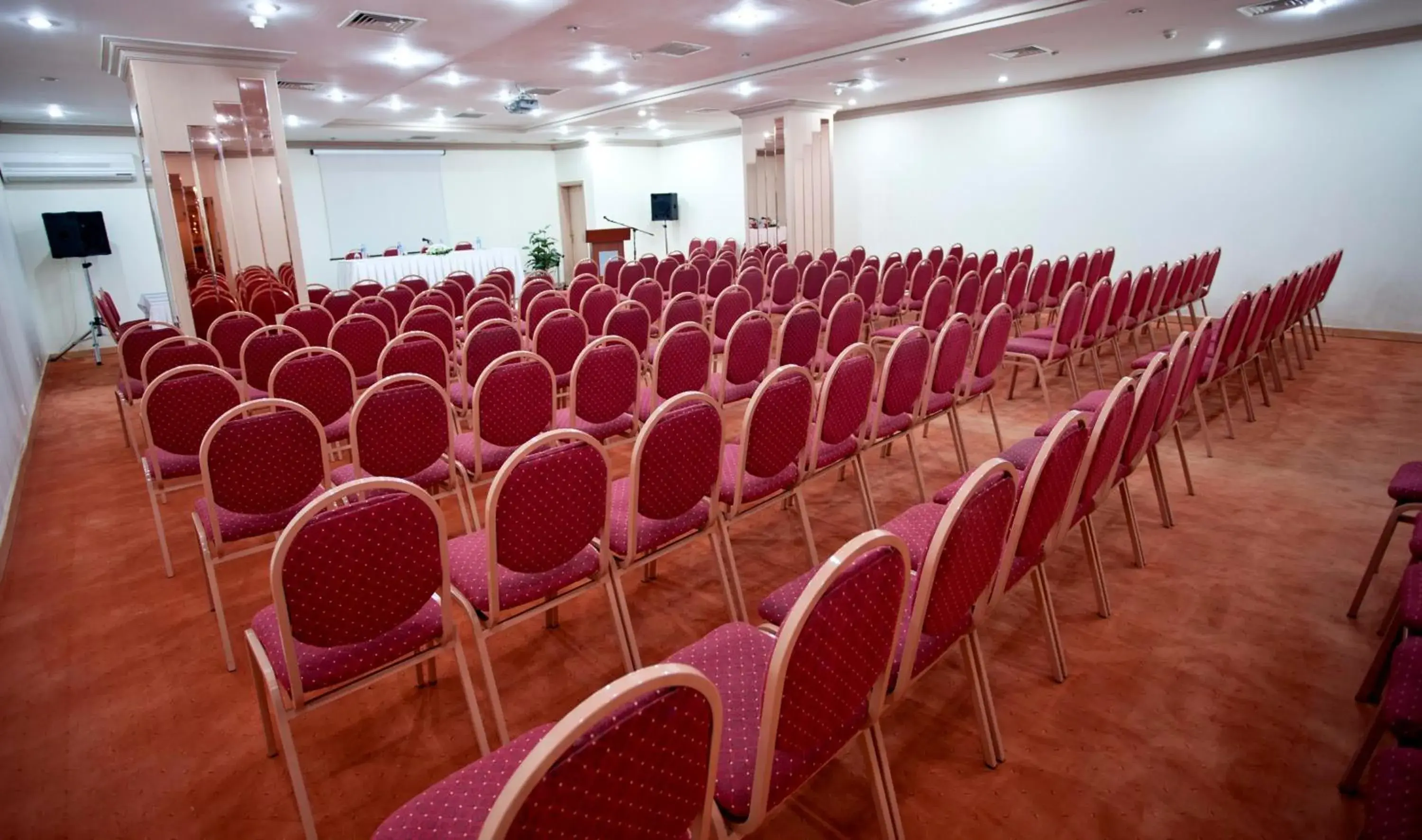 Business facilities in Sergah Hotel