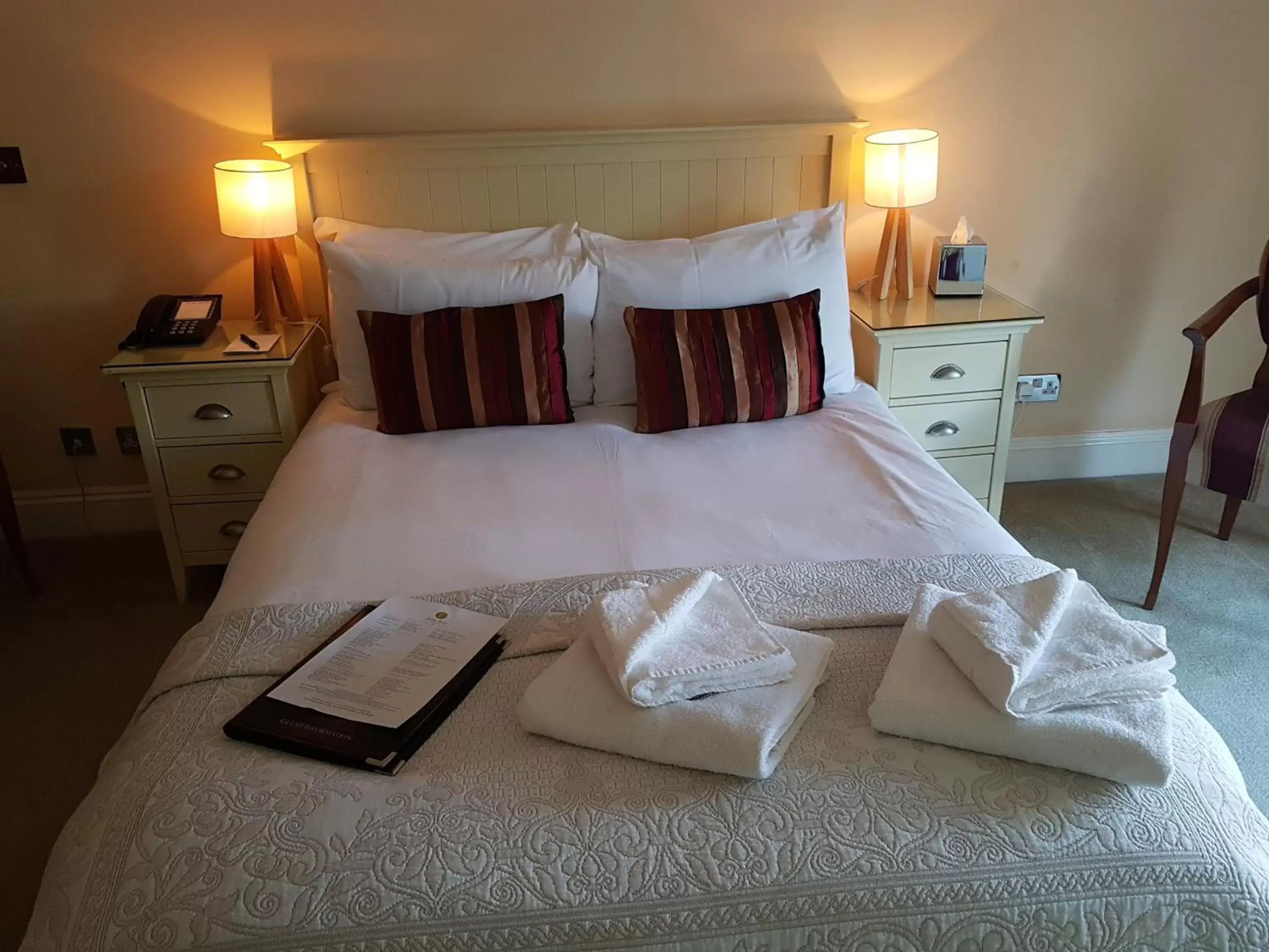 Bed in St Giles House Hotel