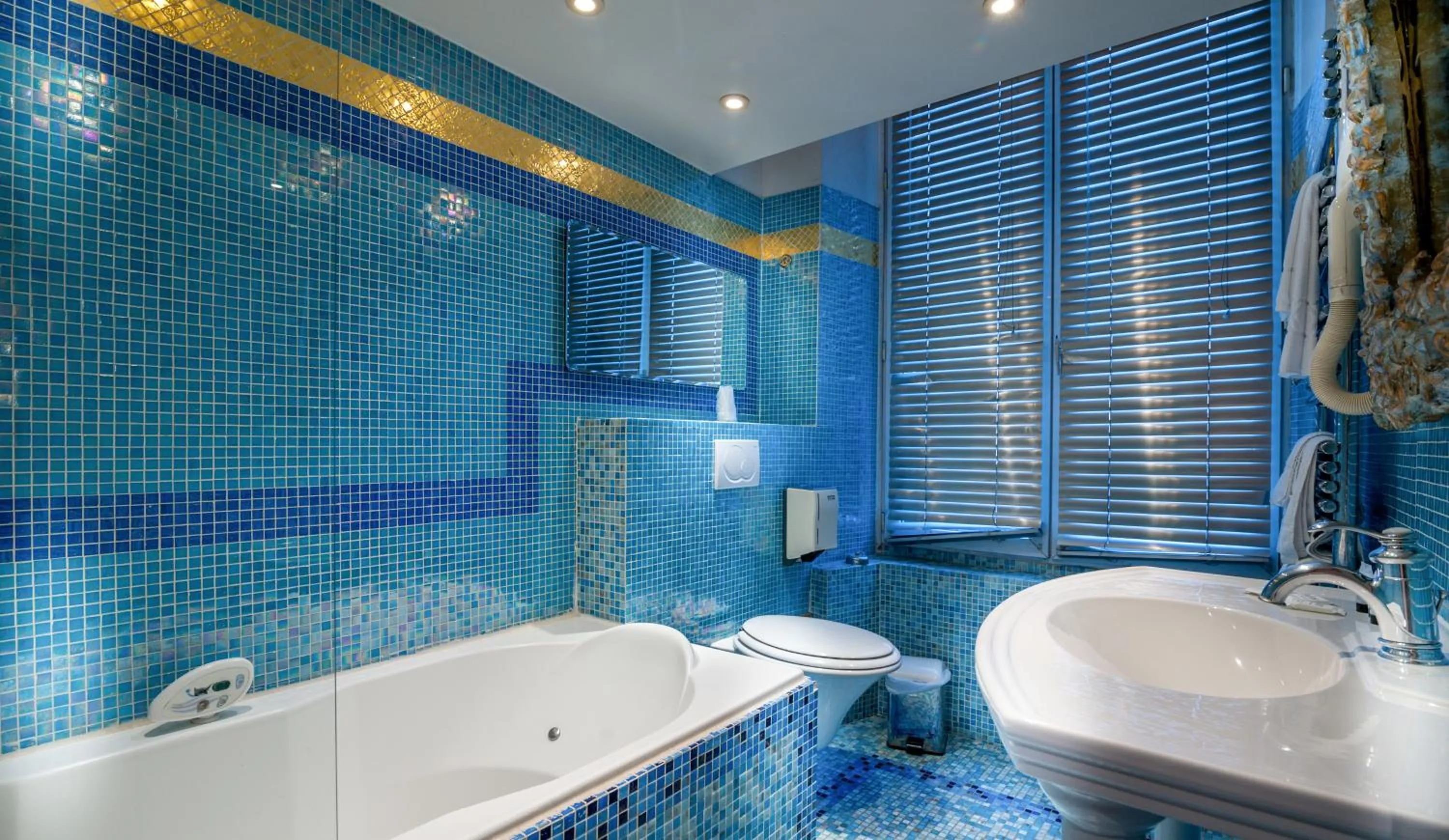 Bathroom in Grand Hôtel du Bel Air