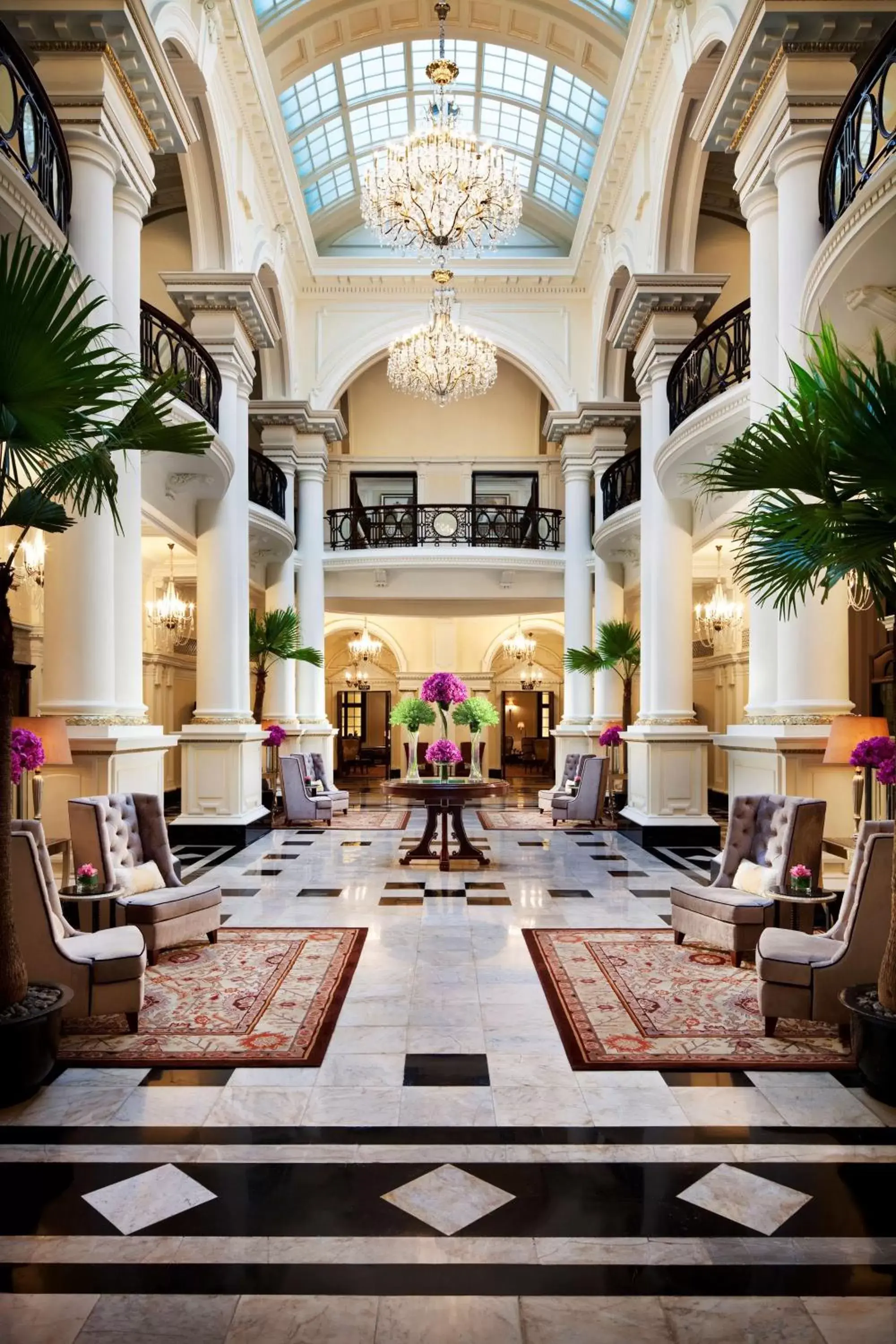 Lobby or reception in Waldorf Astoria Shanghai on the Bund