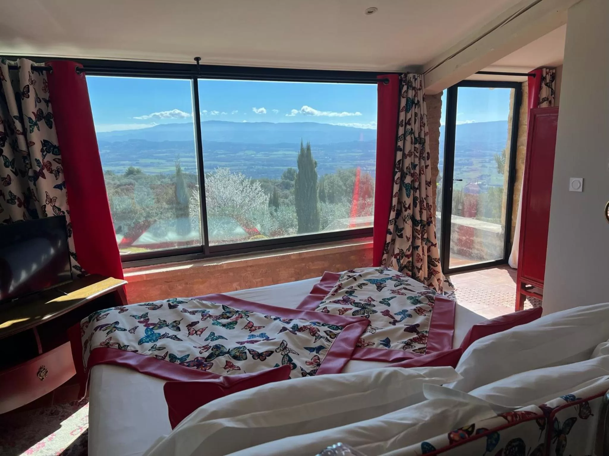 Natural landscape, Mountain View in Le Petit Palais D'Aglae