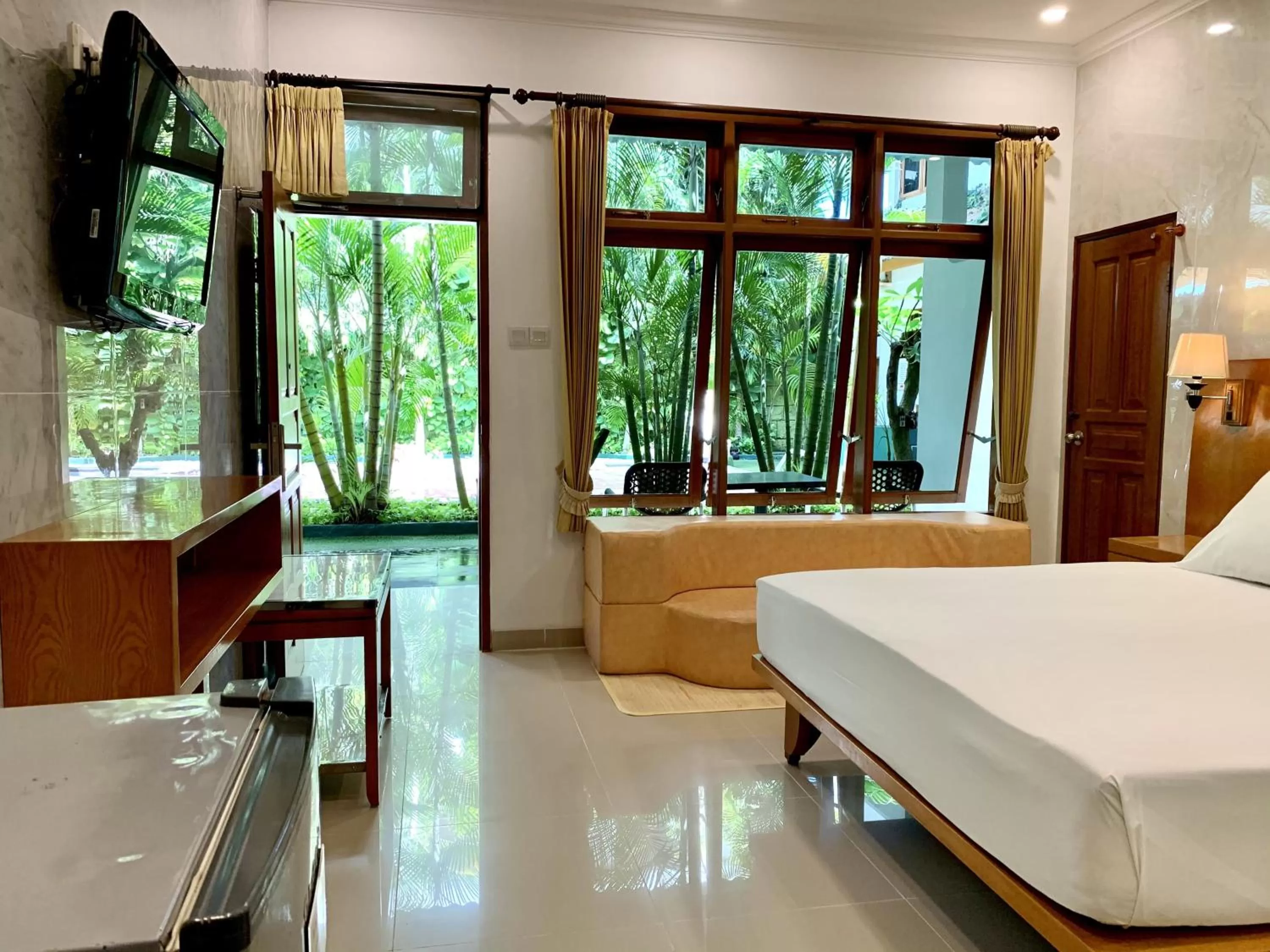 View (from property/room), Bed in Febri's Hotel & Spa