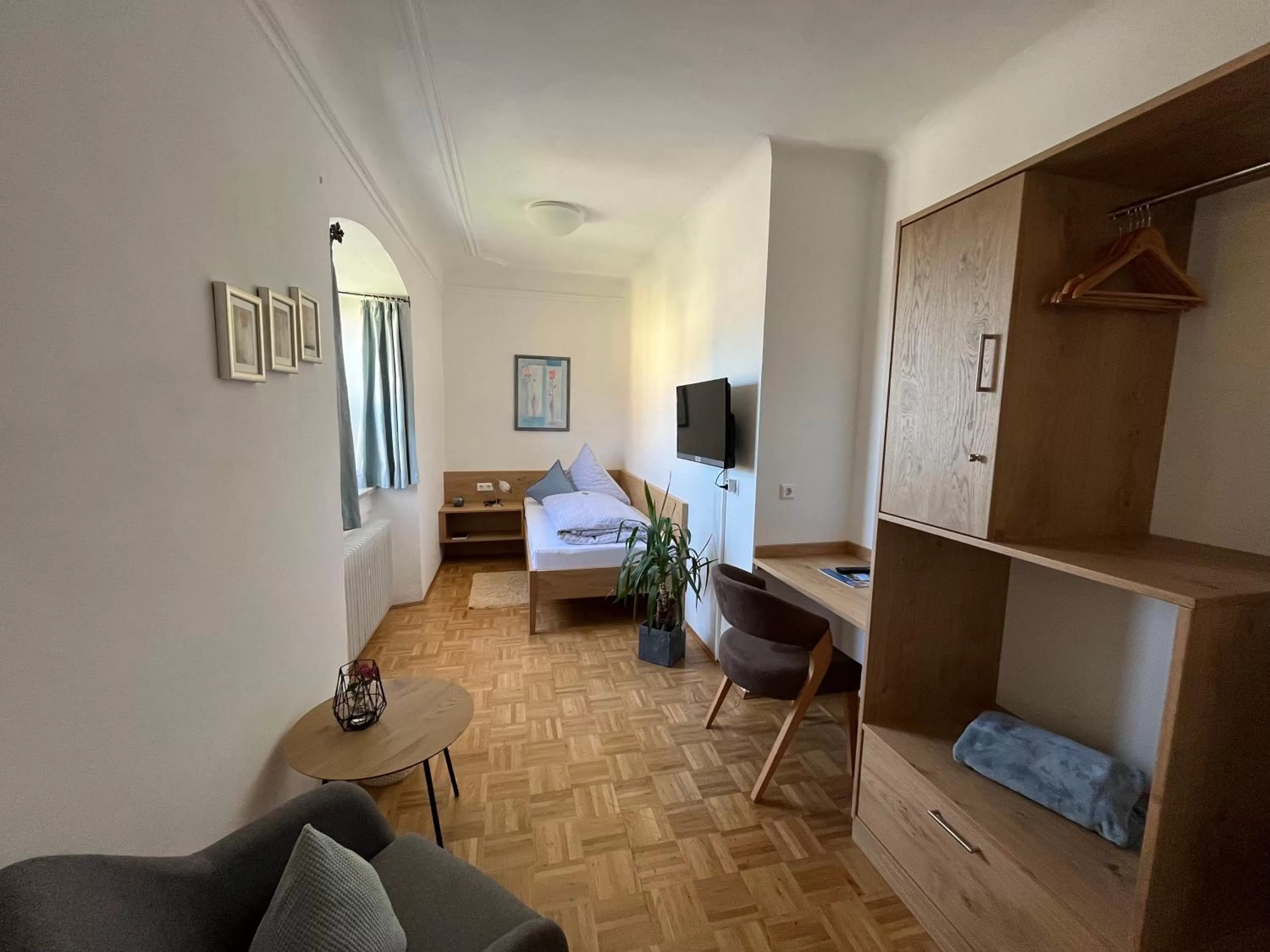 Bed in Gasthof - Pension - Adler