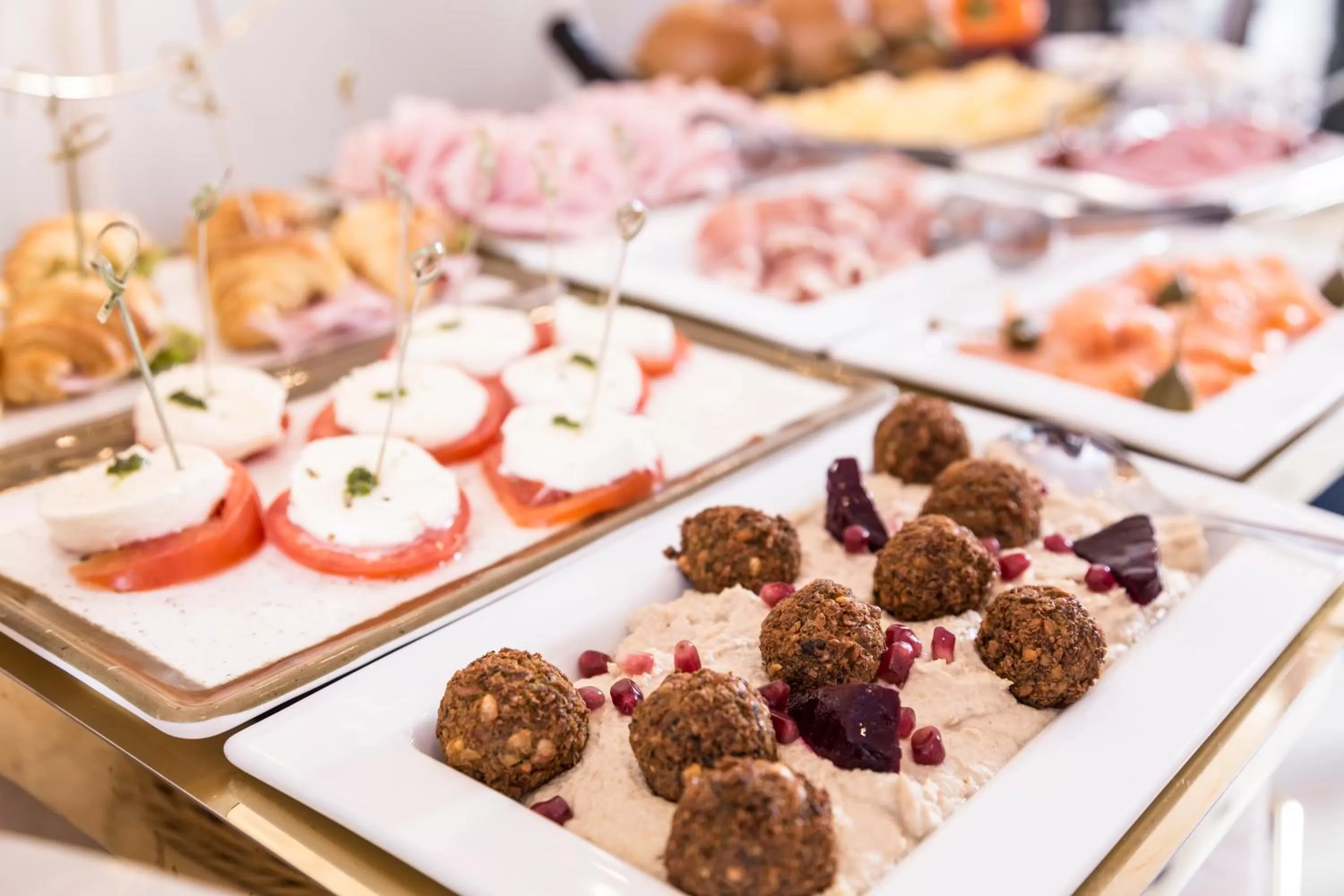 Breakfast in Hotel Cismigiu