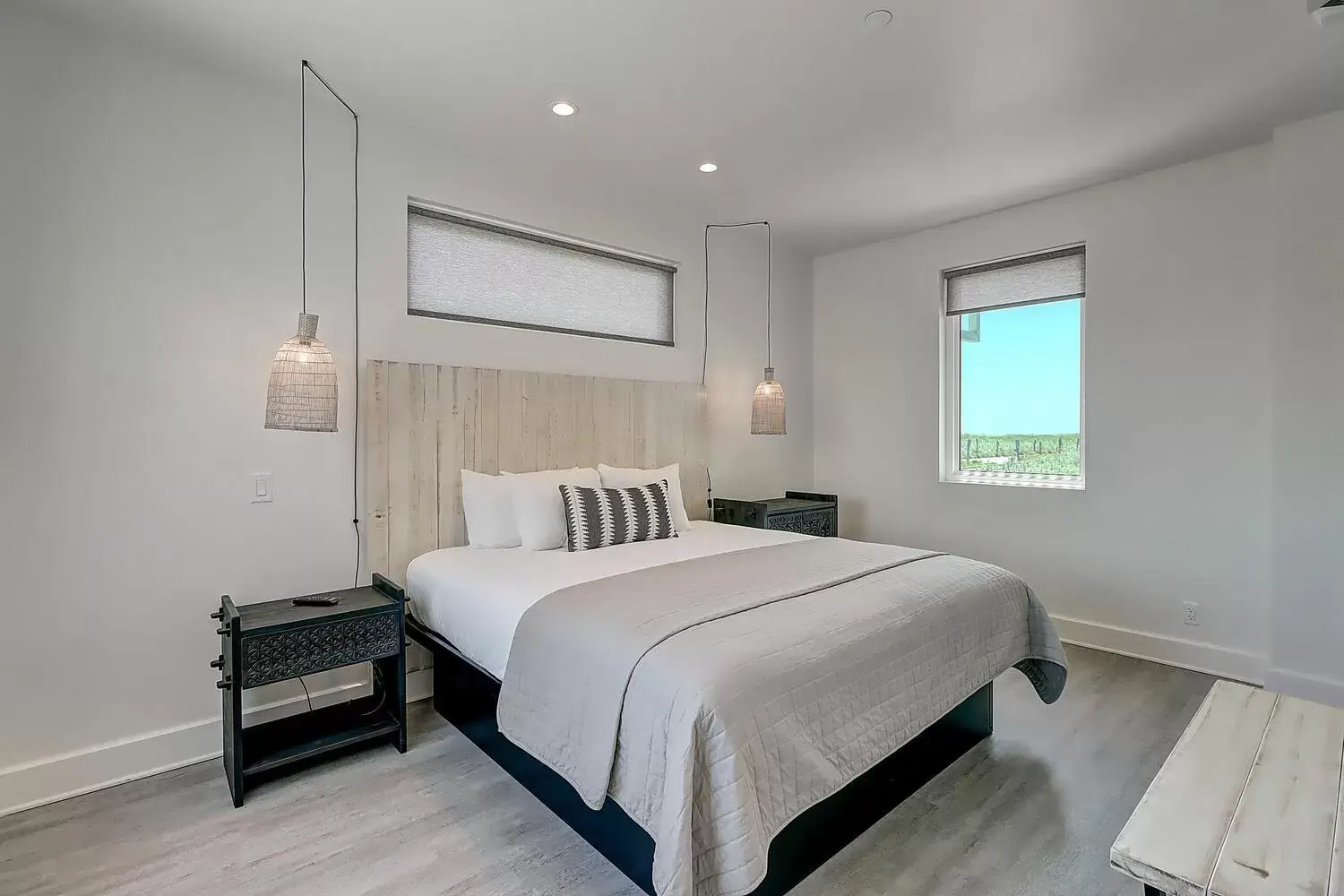 Bedroom, Bed in Lively Beach Bedroom, Bed in Lively Beach