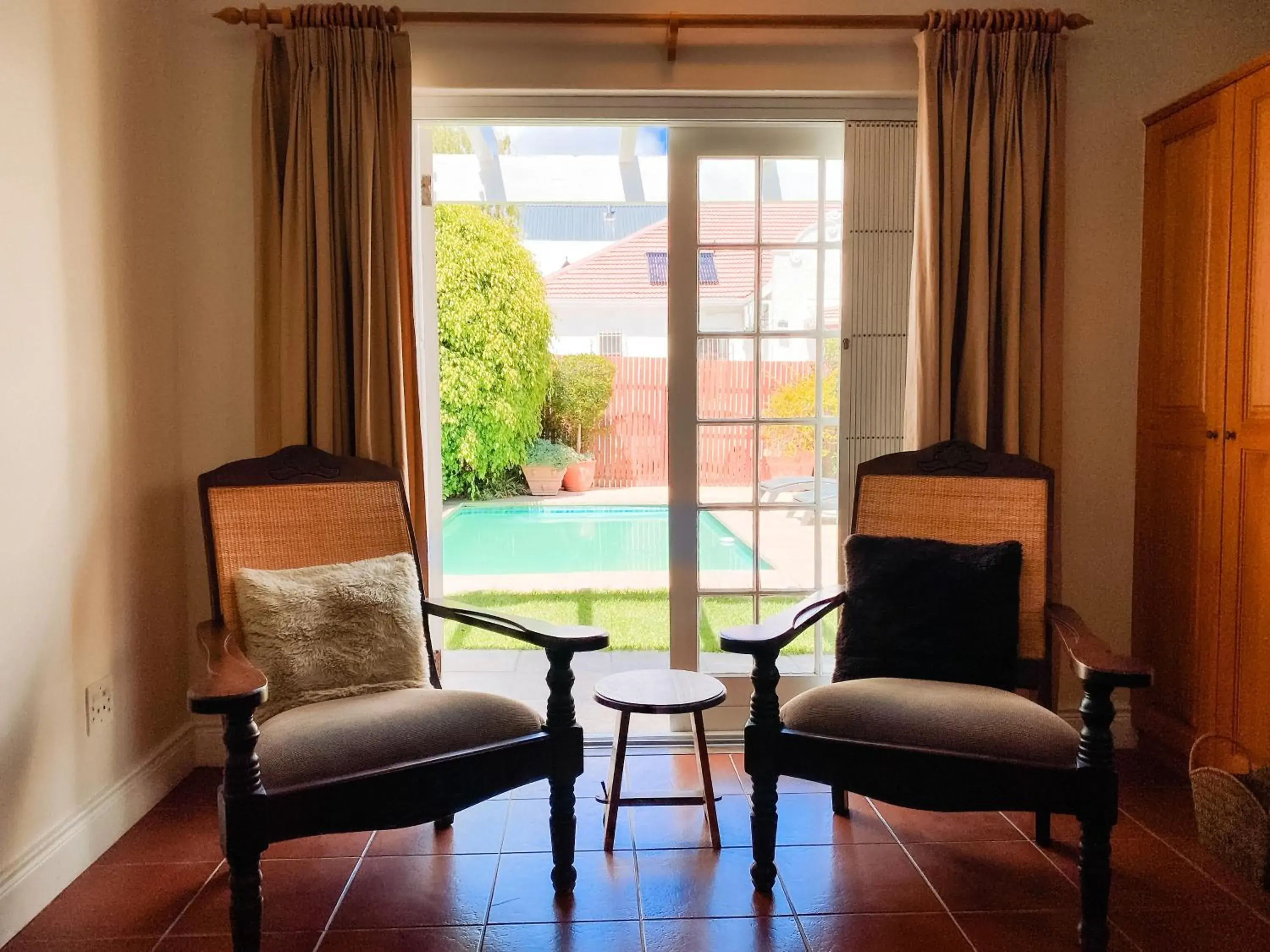 Living room, Seating Area in 5 Camp Street Guesthouse & Self-catering