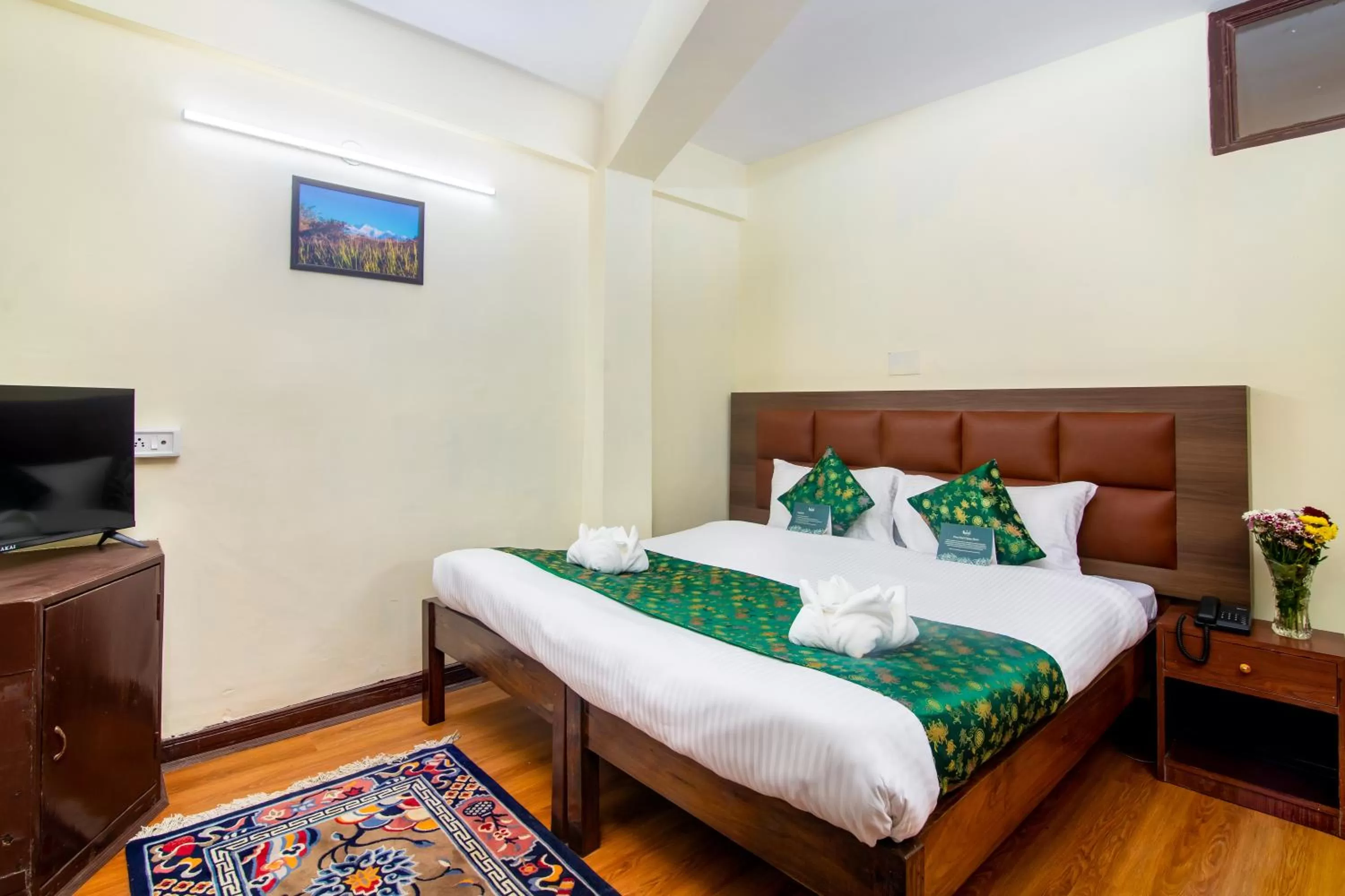 Bed in Muscatel BhumSang - 200 Mts from Mall Road