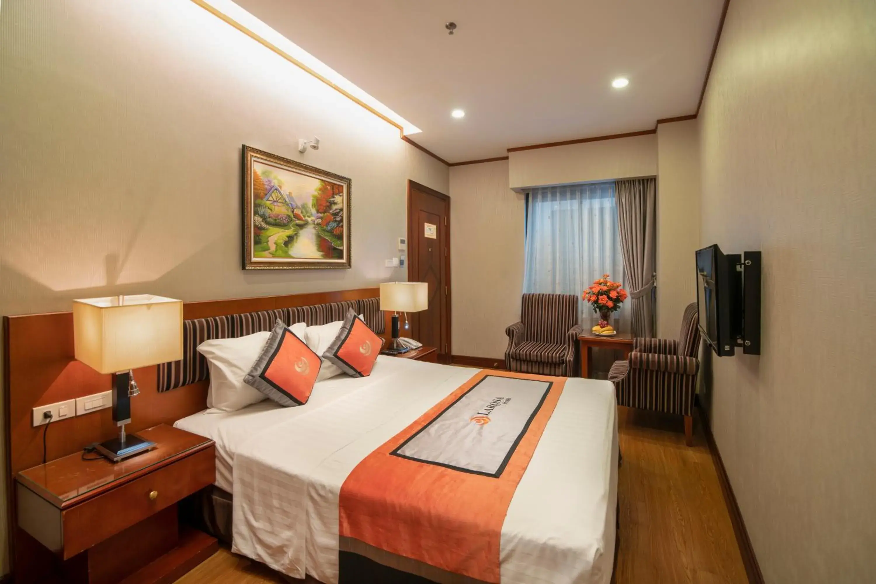 Photo of the whole room, Bed in Hanoi Larosa Hotel