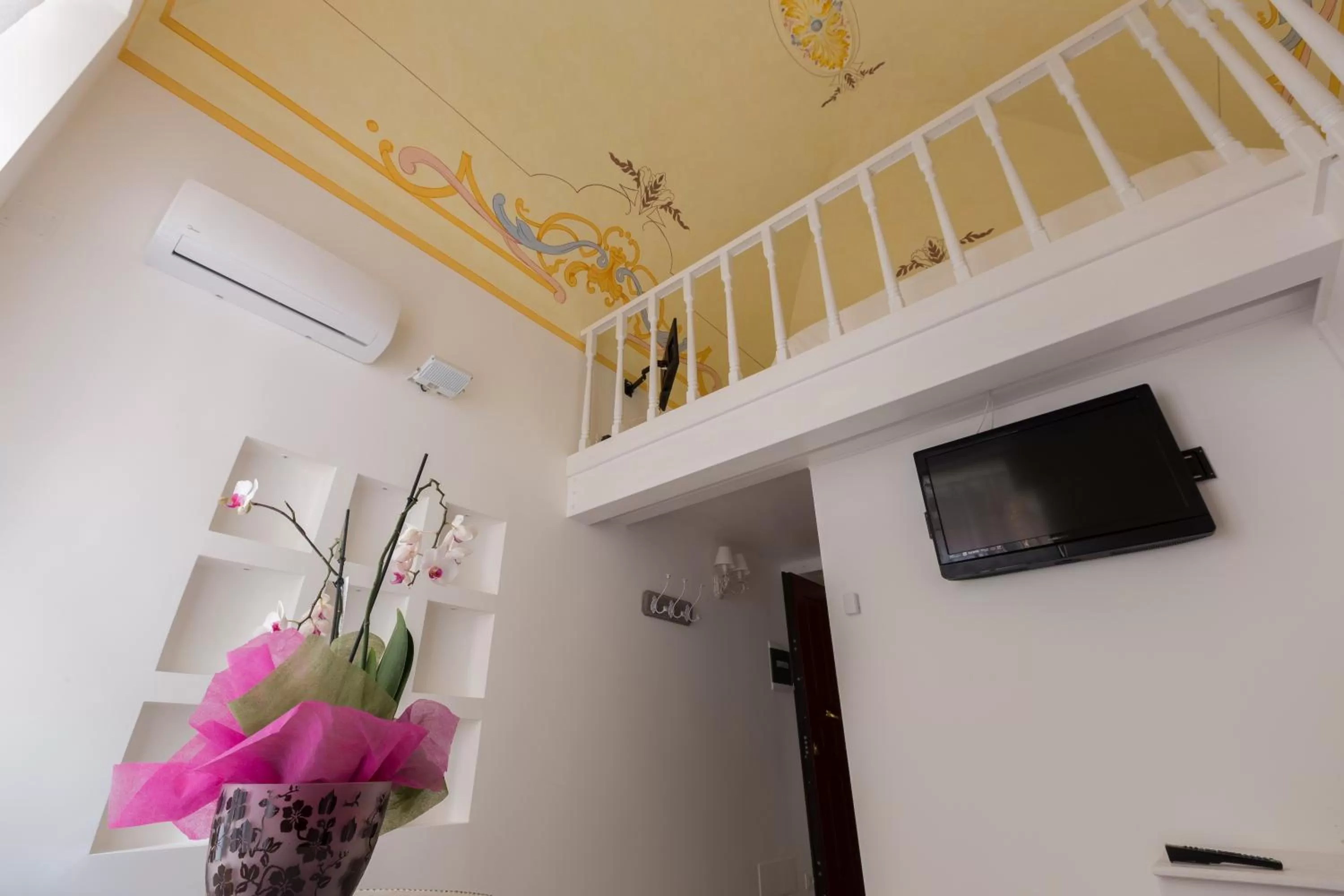 Photo of the whole room in Suite Le Perle