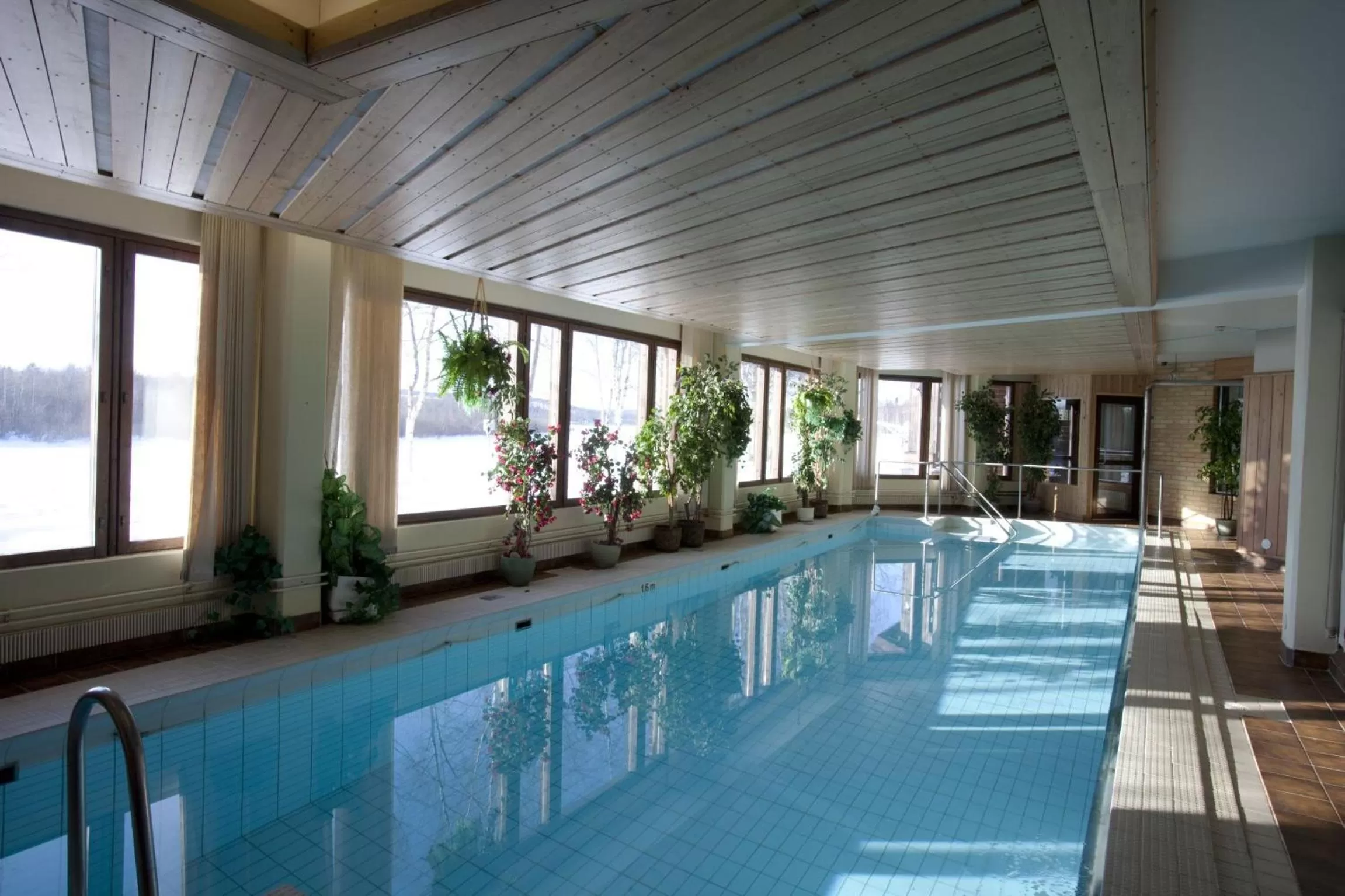 Swimming pool in Hotel Ivalo
