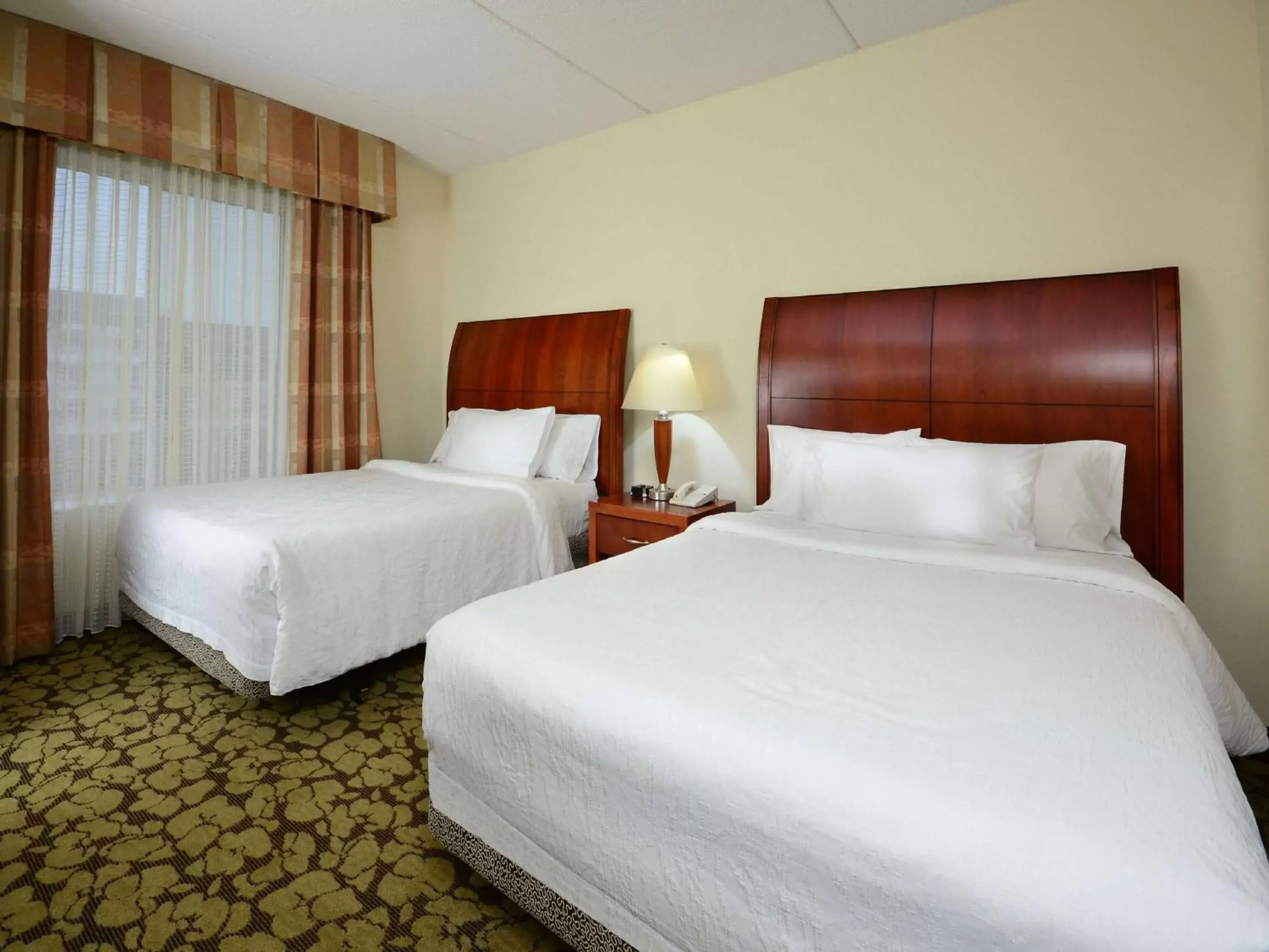 Bed in Hilton Garden Inn Raleigh Capital Blvd I-540