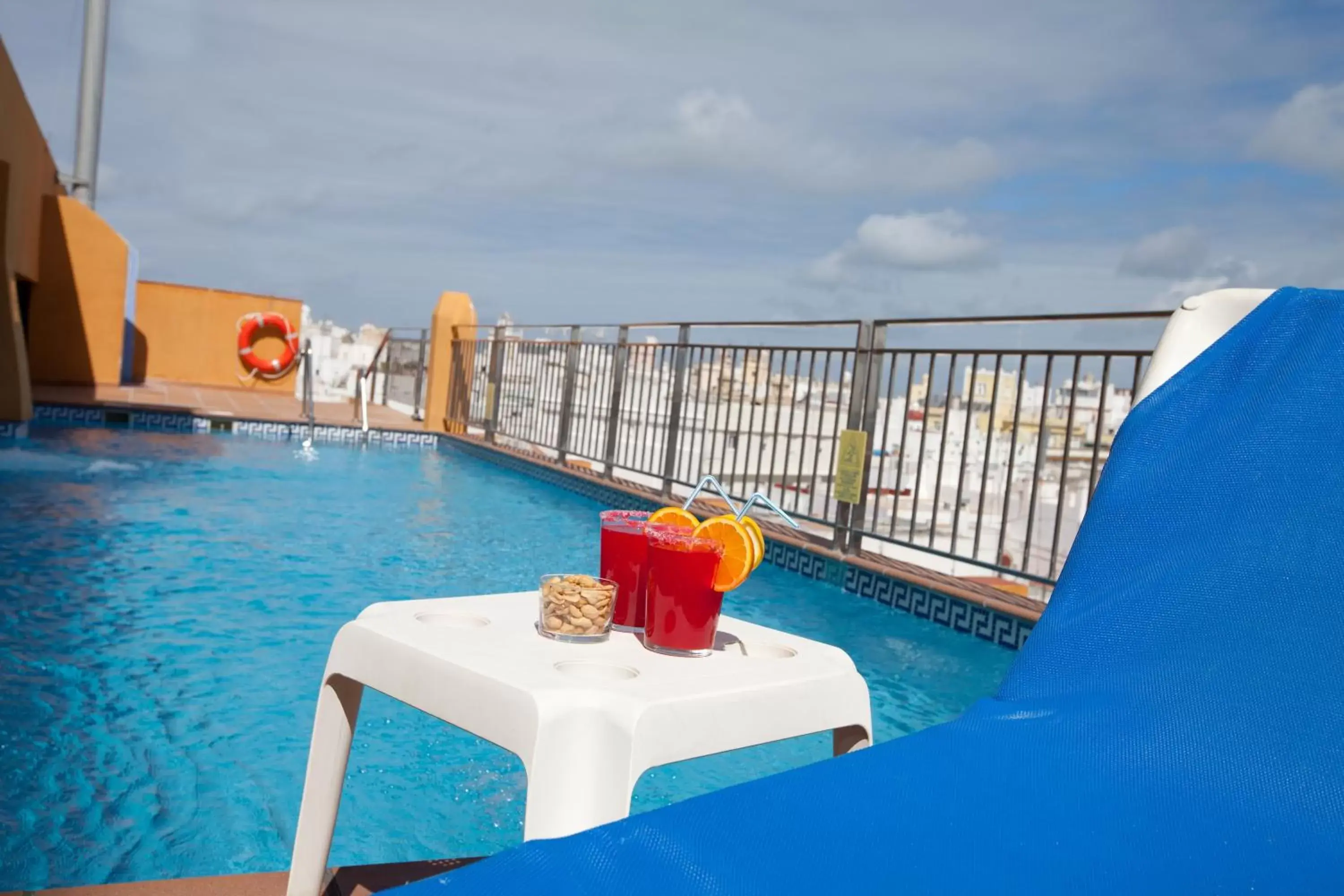 Swimming Pool in Senator Cádiz Spa Hotel