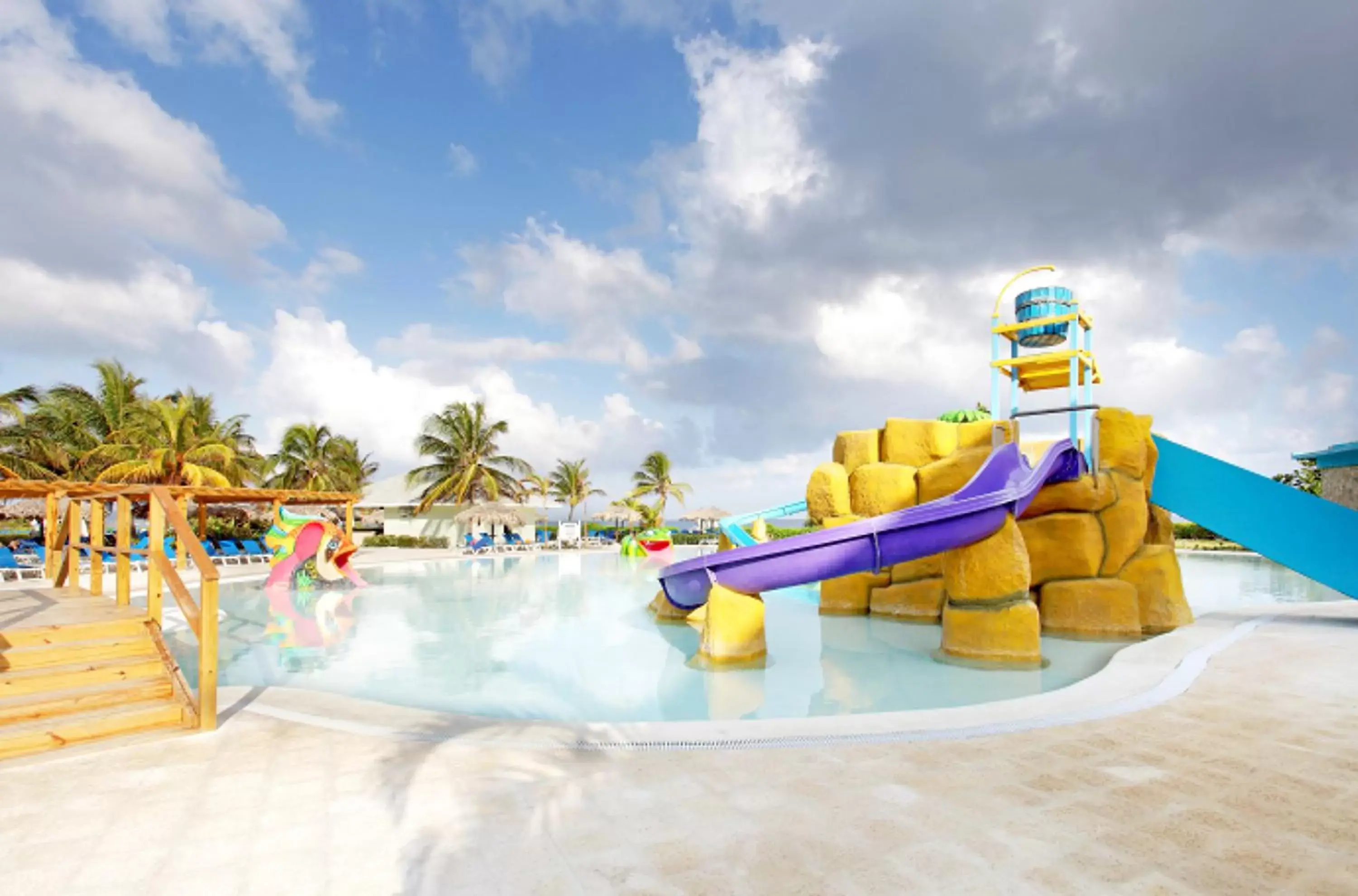 Day, Swimming Pool in Grand Palladium Jamaica Resort & Spa All Inclusive