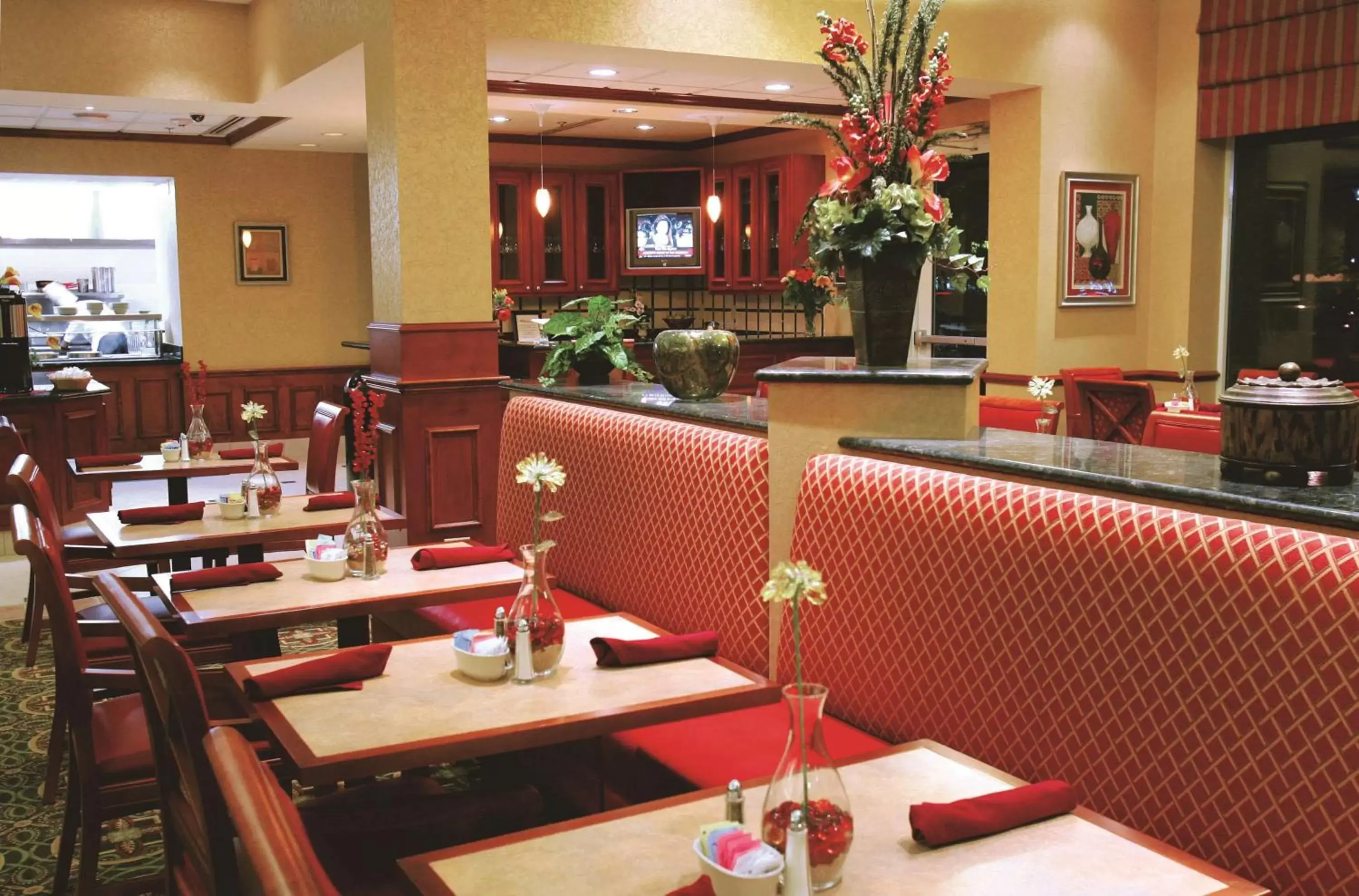 Restaurant/Places to Eat in Hilton Garden Inn Bangor