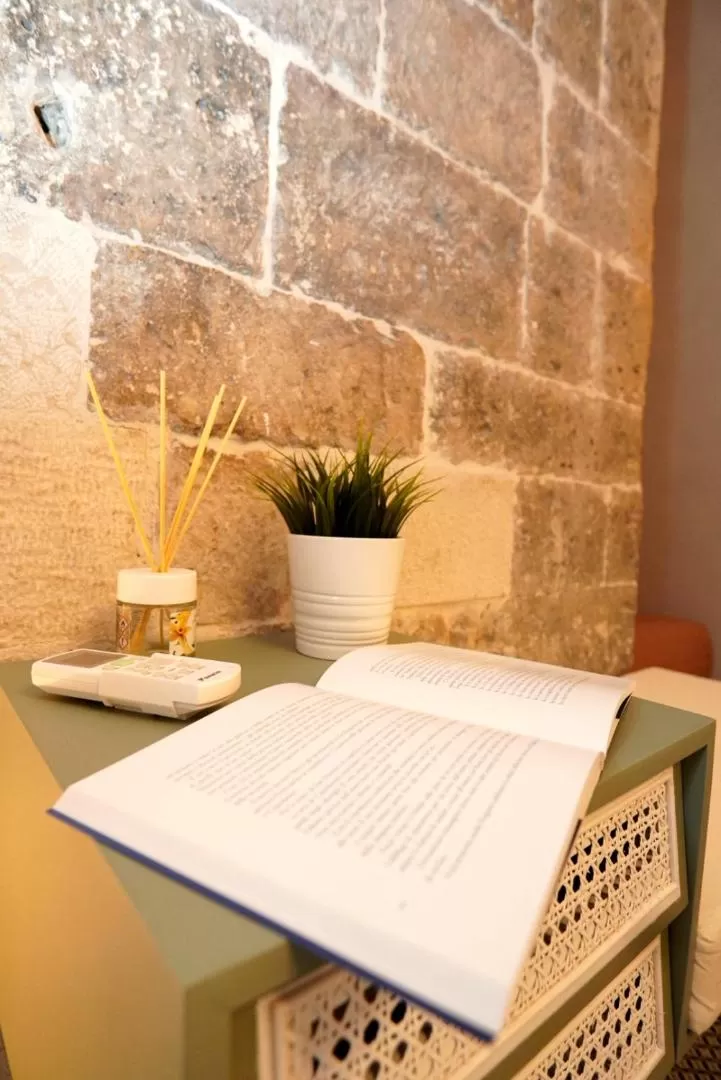 Dining Area in Cecenero Rooms