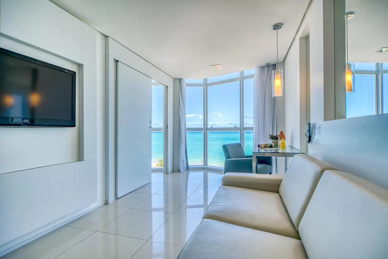 TV and multimedia in Hotel Brisa Praia Pajuçara