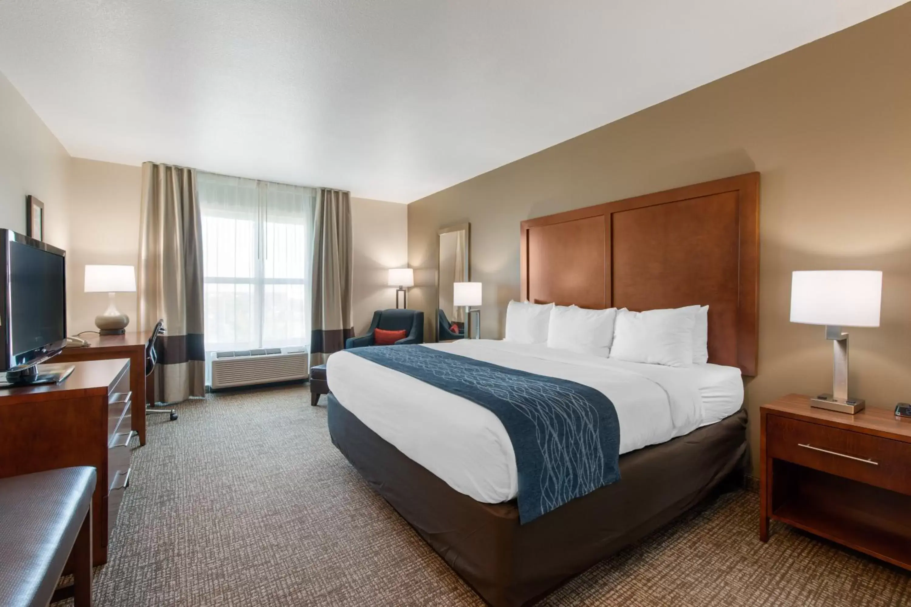 Bed in Comfort Inn & Suites Tavares North